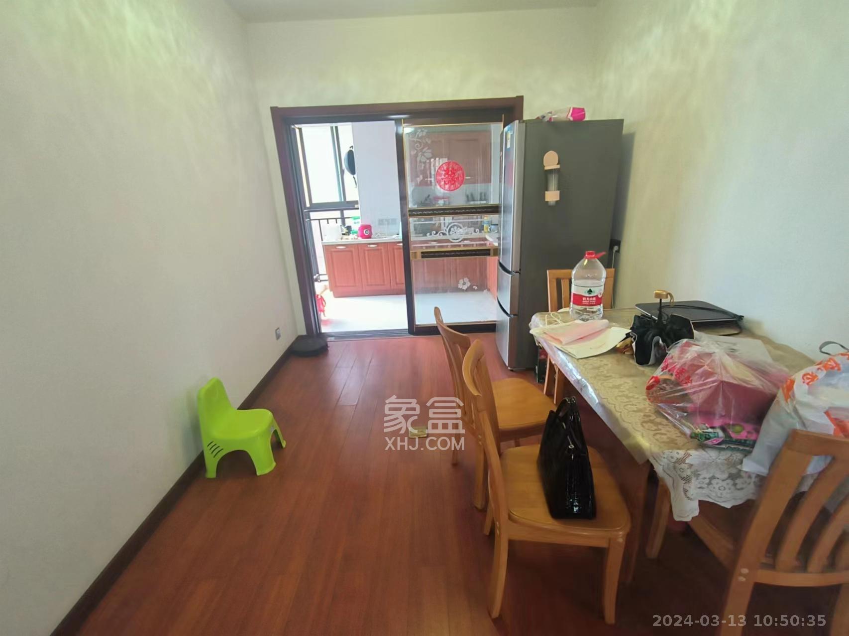 钱隆樽品(一、二、三期)  3室2厅2卫   2700.00元/月室内图