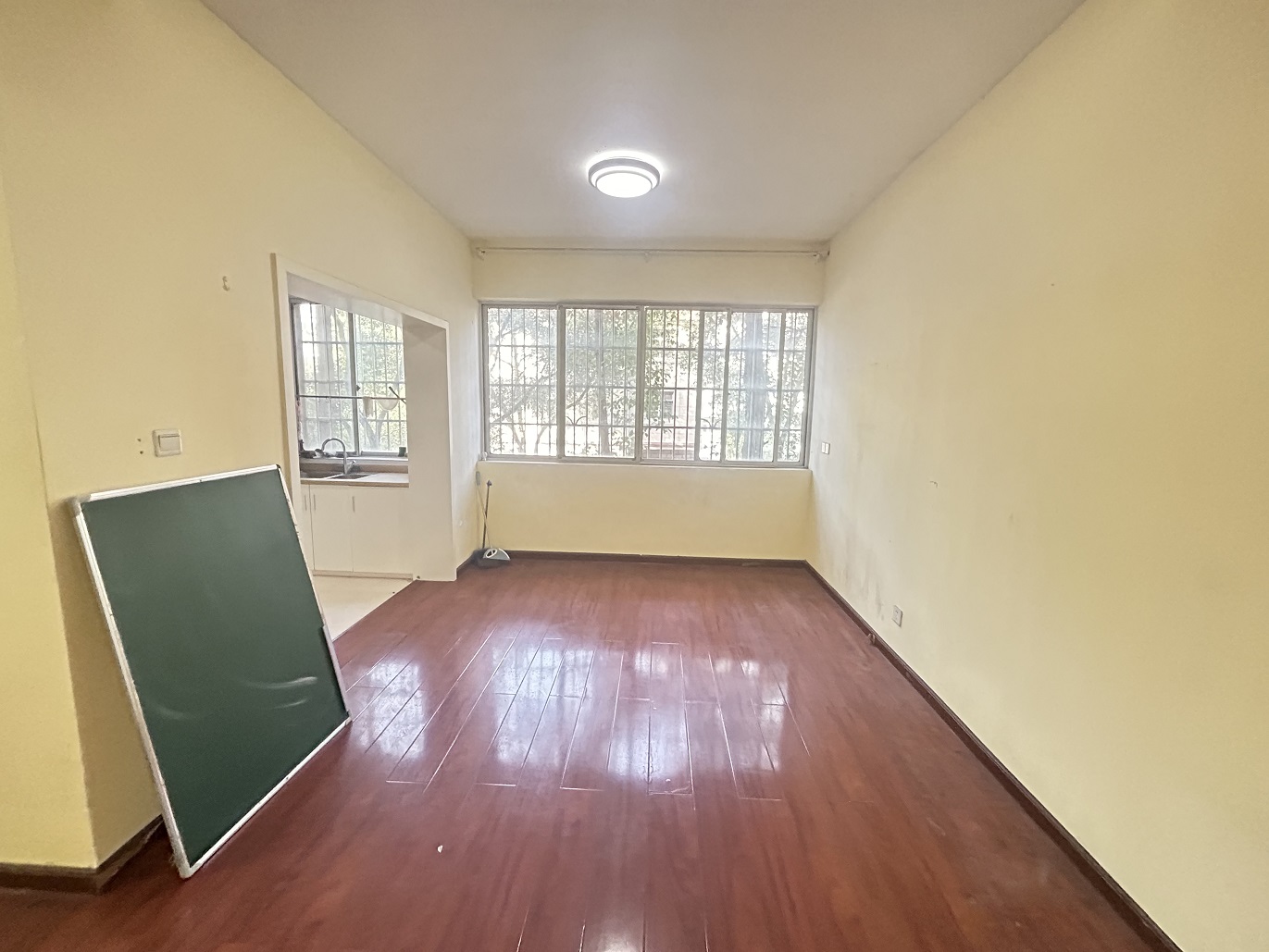 湘银小区  4室2厅2卫    55.0万 湘银小区  4室2厅2卫    55.0万室内图