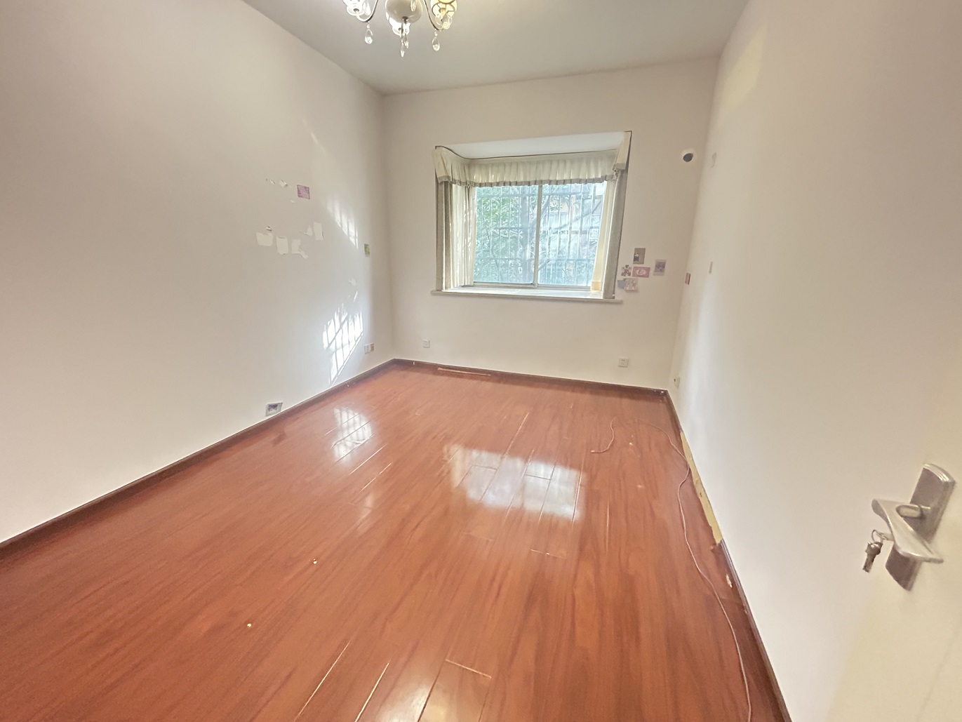 湘银小区  4室2厅2卫    55.0万 湘银小区  4室2厅2卫    55.0万室内图