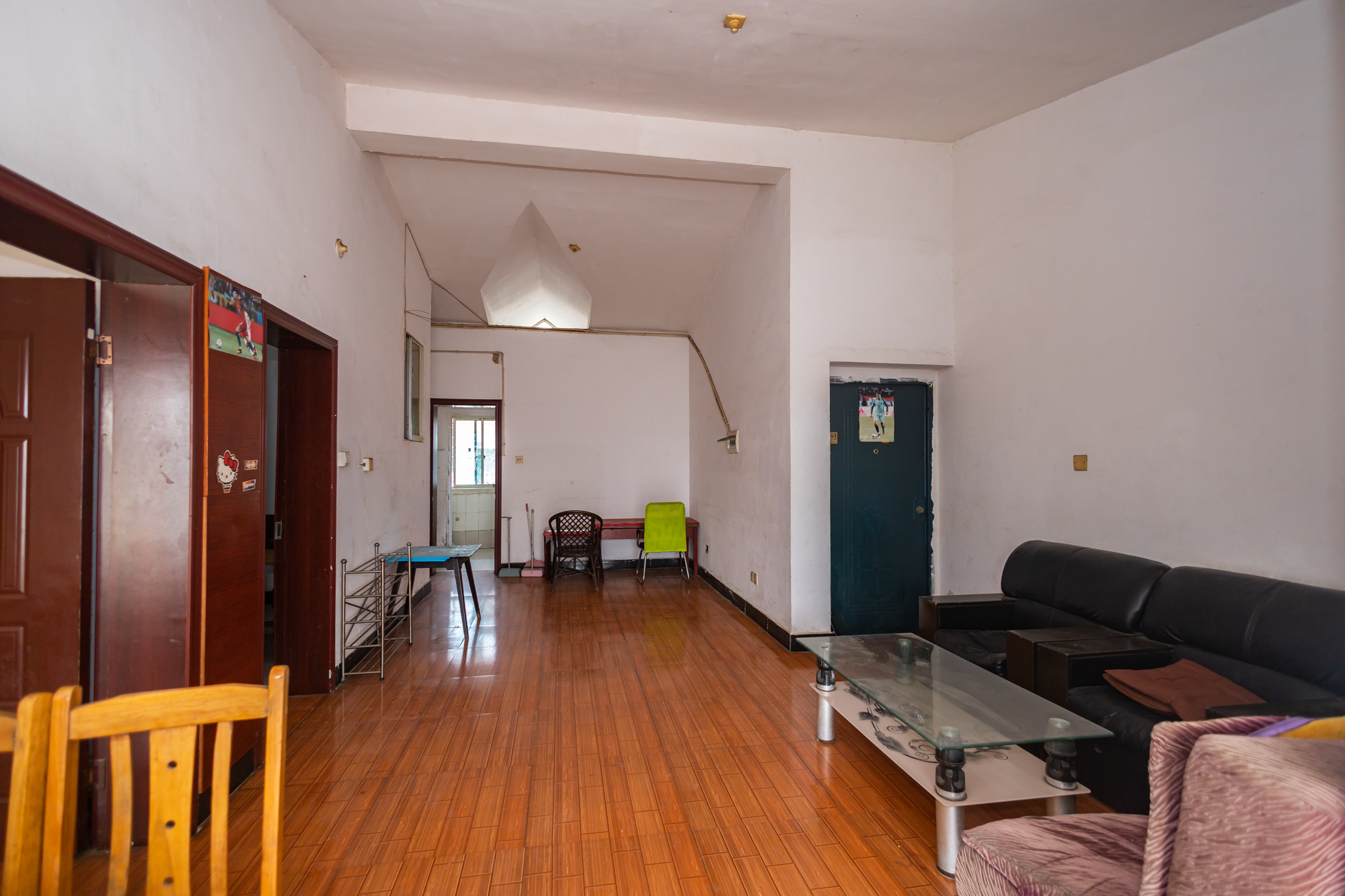 湘绣城 3室2厅1卫 38.0万 湘绣城 3室2厅1卫 38.0万客厅