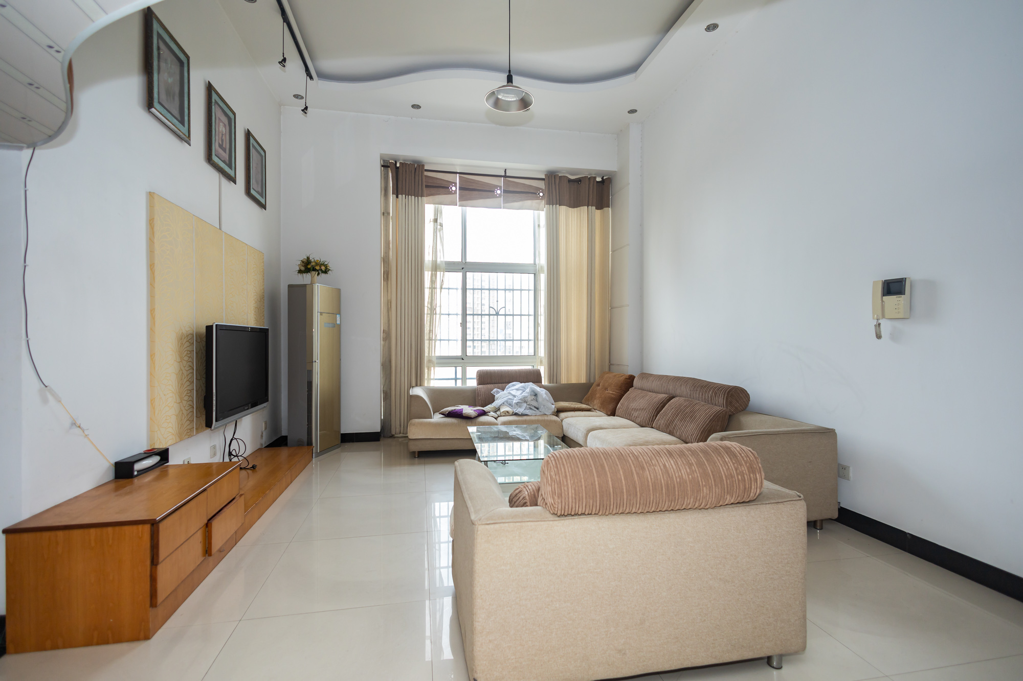 楚天家园  3室2厅1卫    90.0万 楚天家园  3室2厅1卫    90.0万客厅