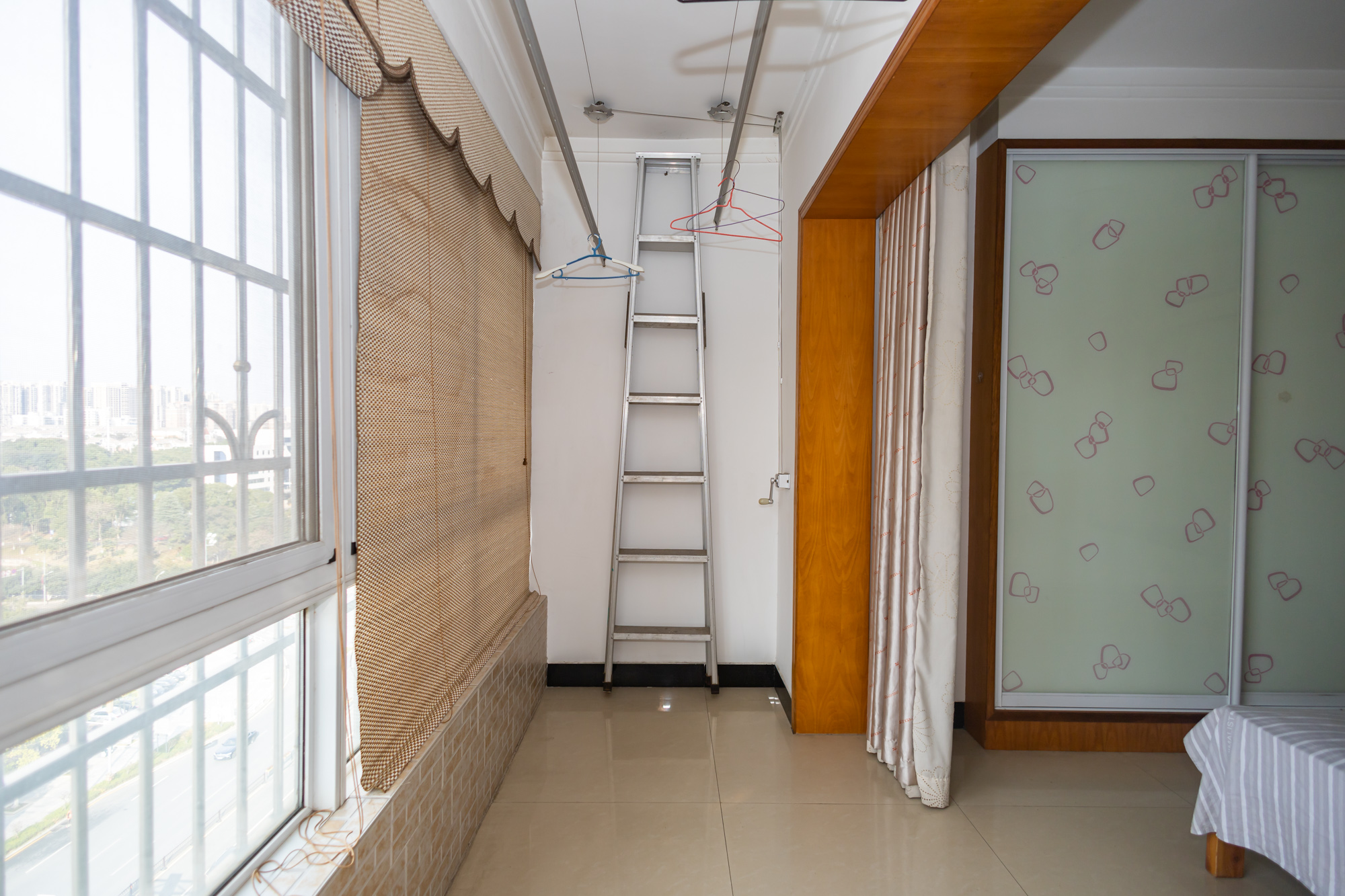 楚天家园  3室2厅1卫    90.0万 楚天家园  3室2厅1卫    90.0万阳台