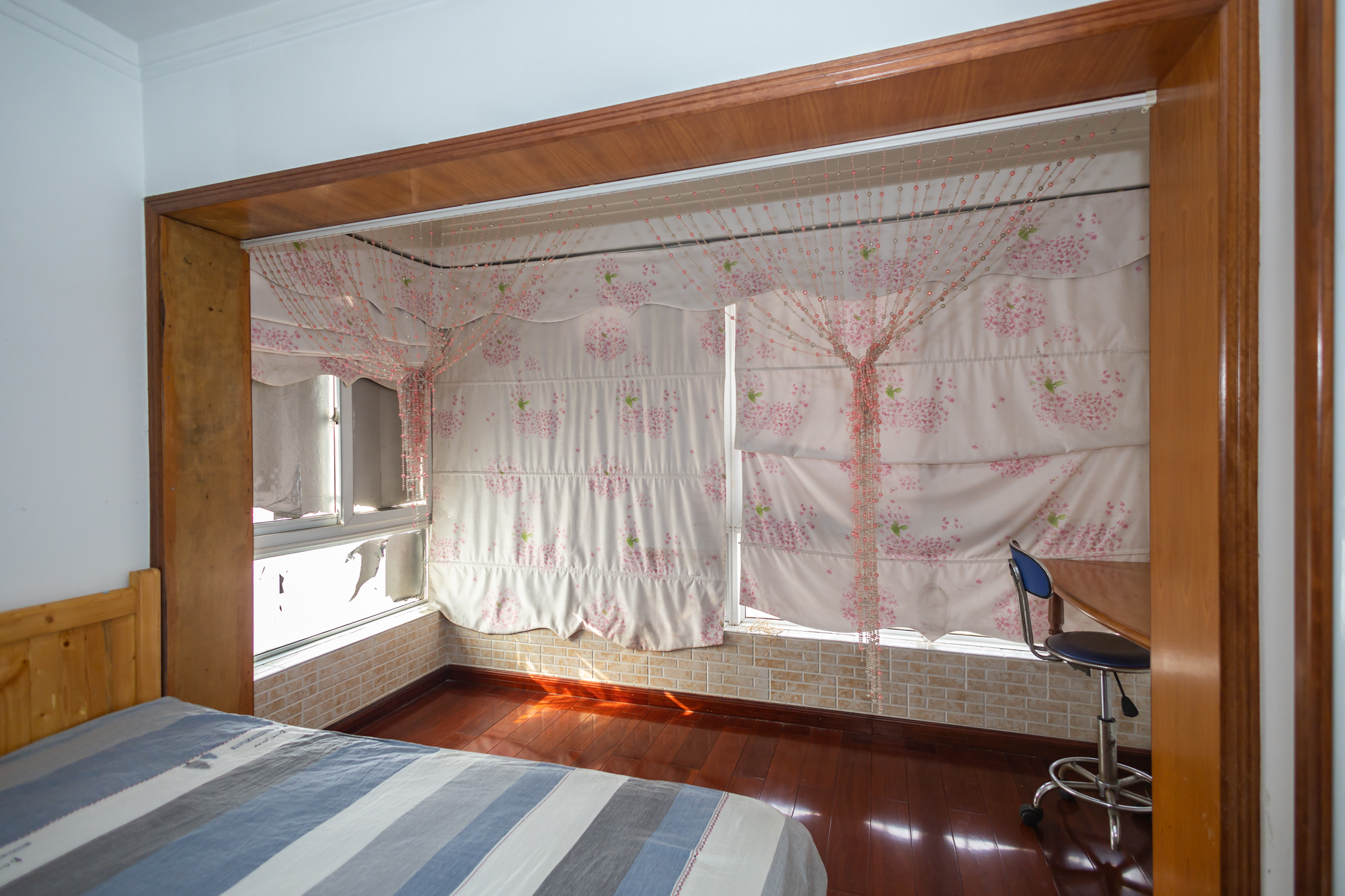 楚天家园  3室2厅1卫    90.0万 楚天家园  3室2厅1卫    90.0万阳台