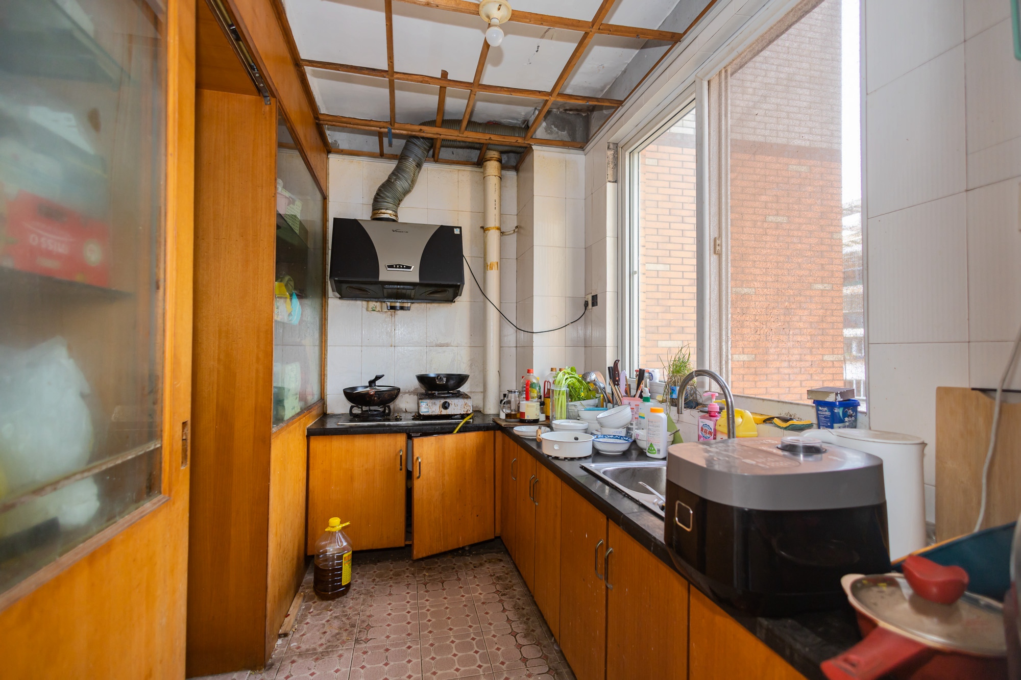 晶华美地 3室2厅1卫 58.0万 晶华美地 3室2厅1卫 58.0万厨房