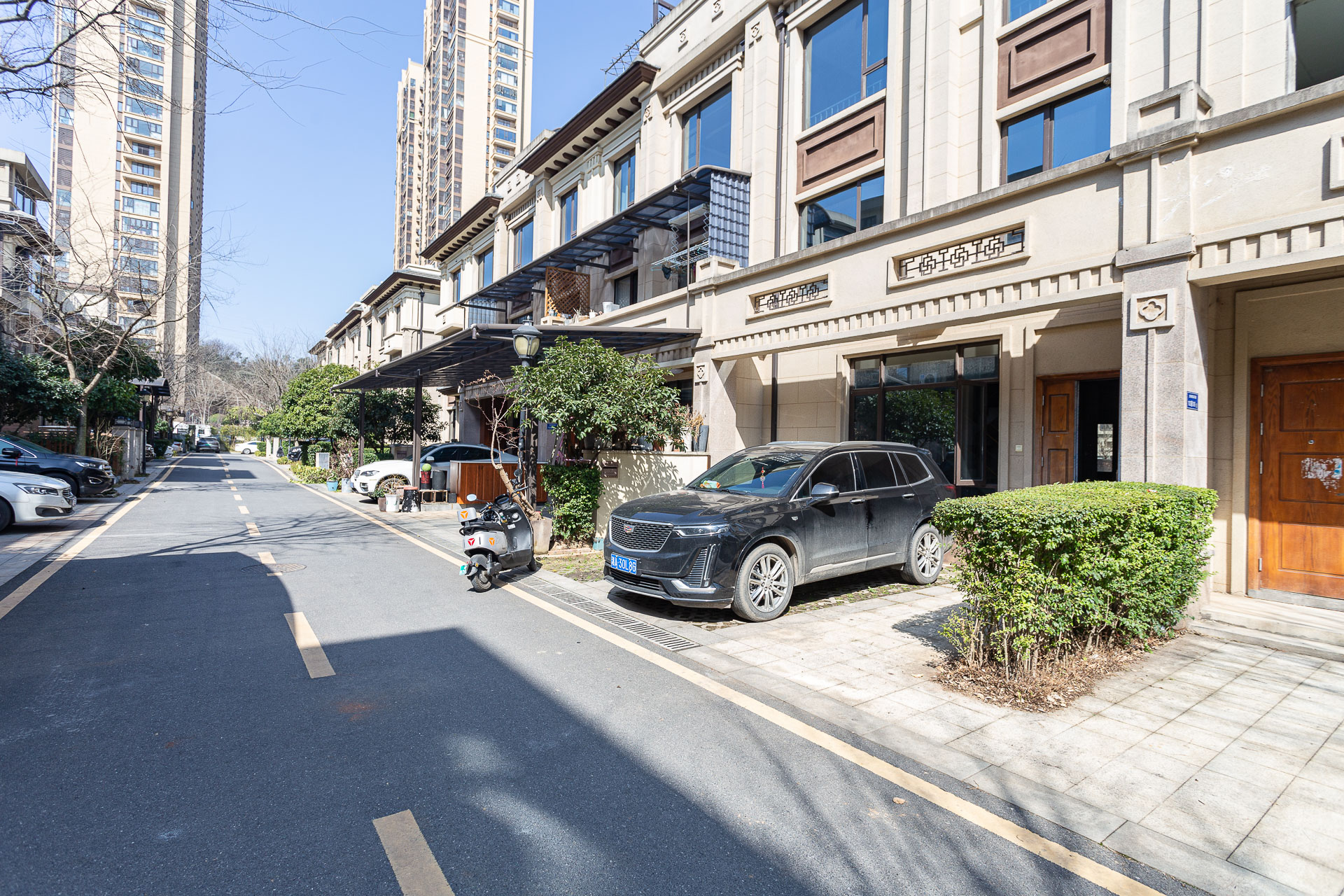 龙湖璟宸原著（龙湖紫宸）  5室2厅4卫   340.00万其他