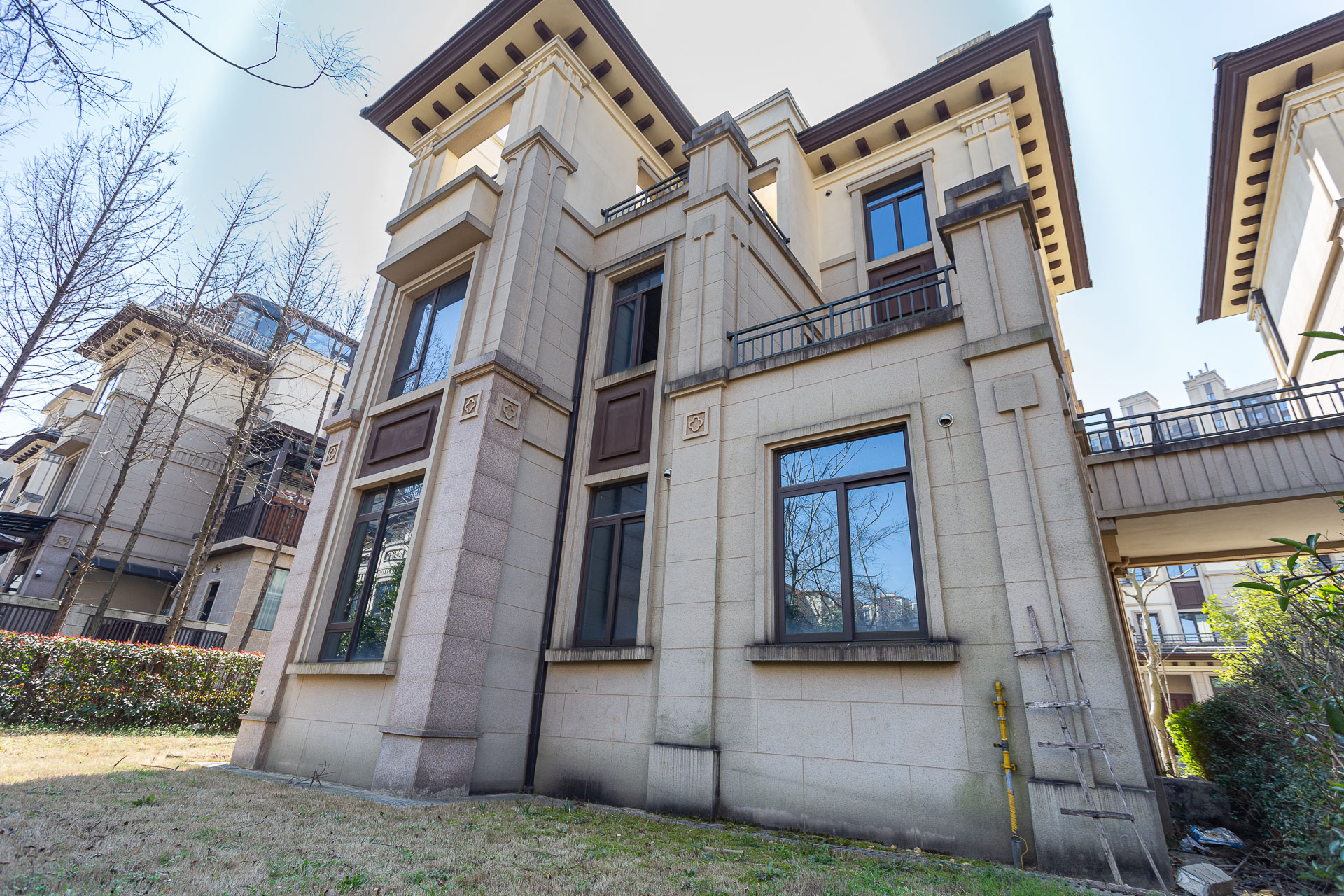 龙湖璟宸原著(龙湖紫宸)  6室2厅4卫    800.0万 龙湖璟宸原著(龙湖紫宸)  6室2厅4卫    800.0万其他