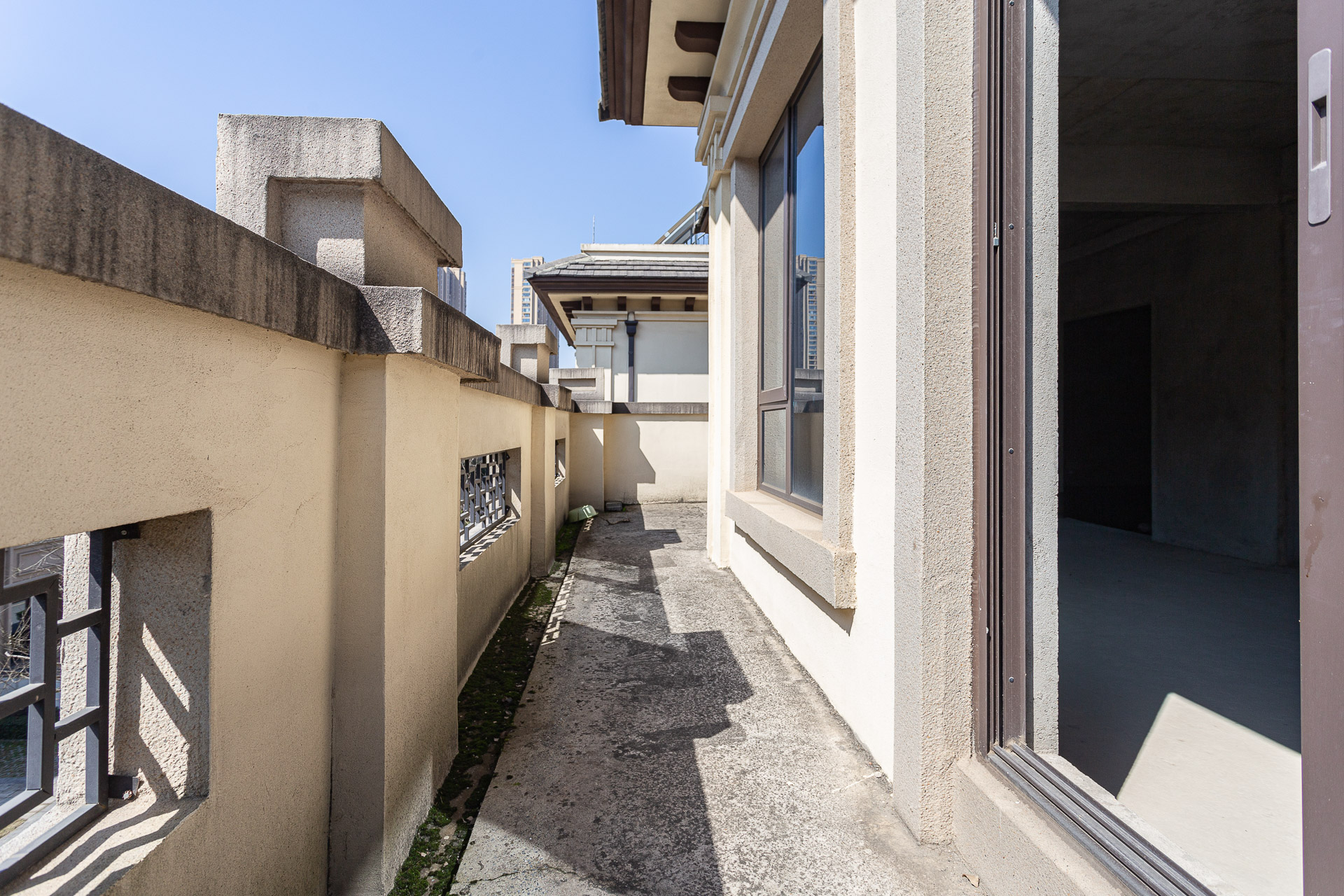 龙湖璟宸原著(龙湖紫宸)  6室2厅4卫    800.0万 龙湖璟宸原著(龙湖紫宸)  6室2厅4卫    800.0万阳台