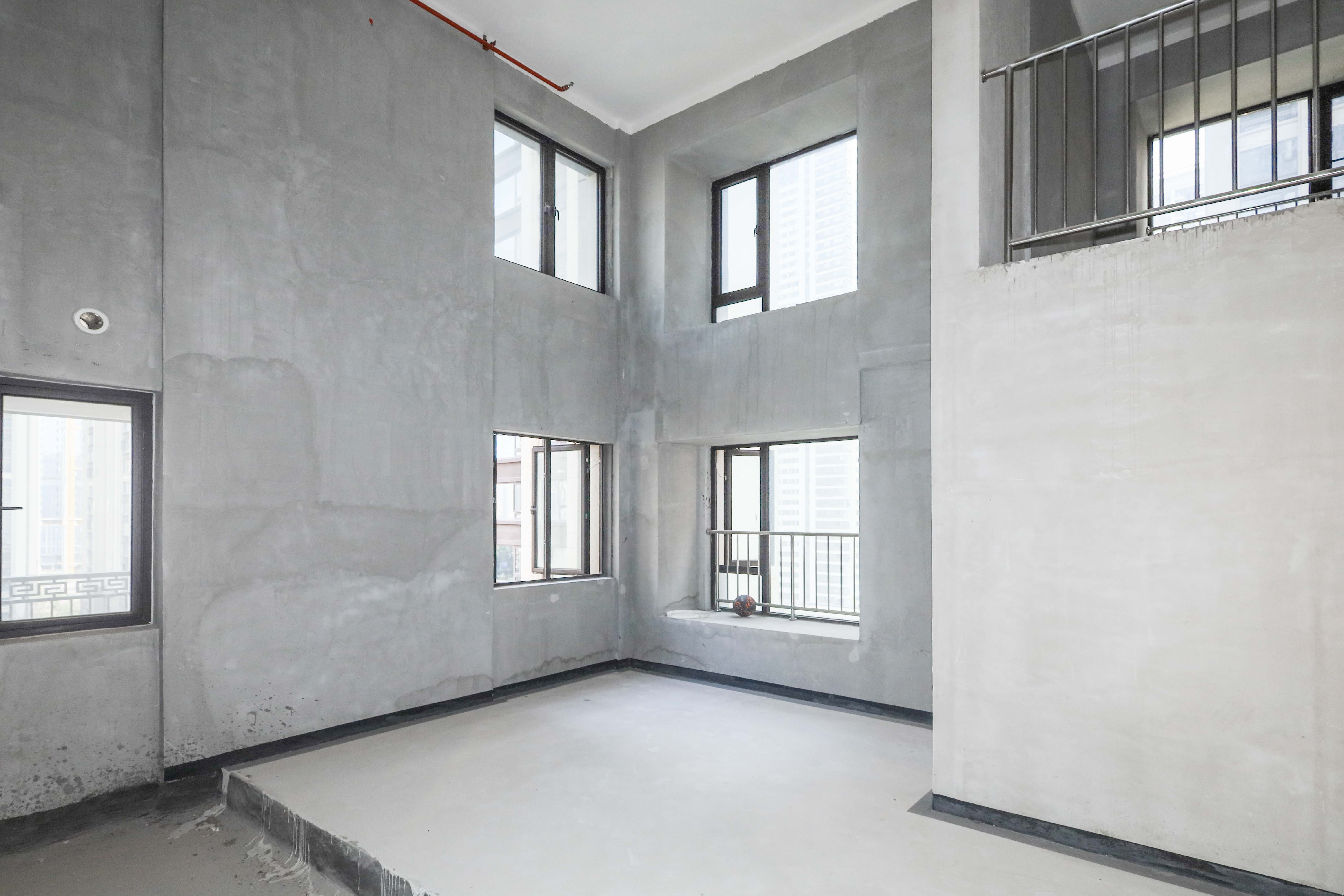 建发央著  4室2厅2卫   245.00万