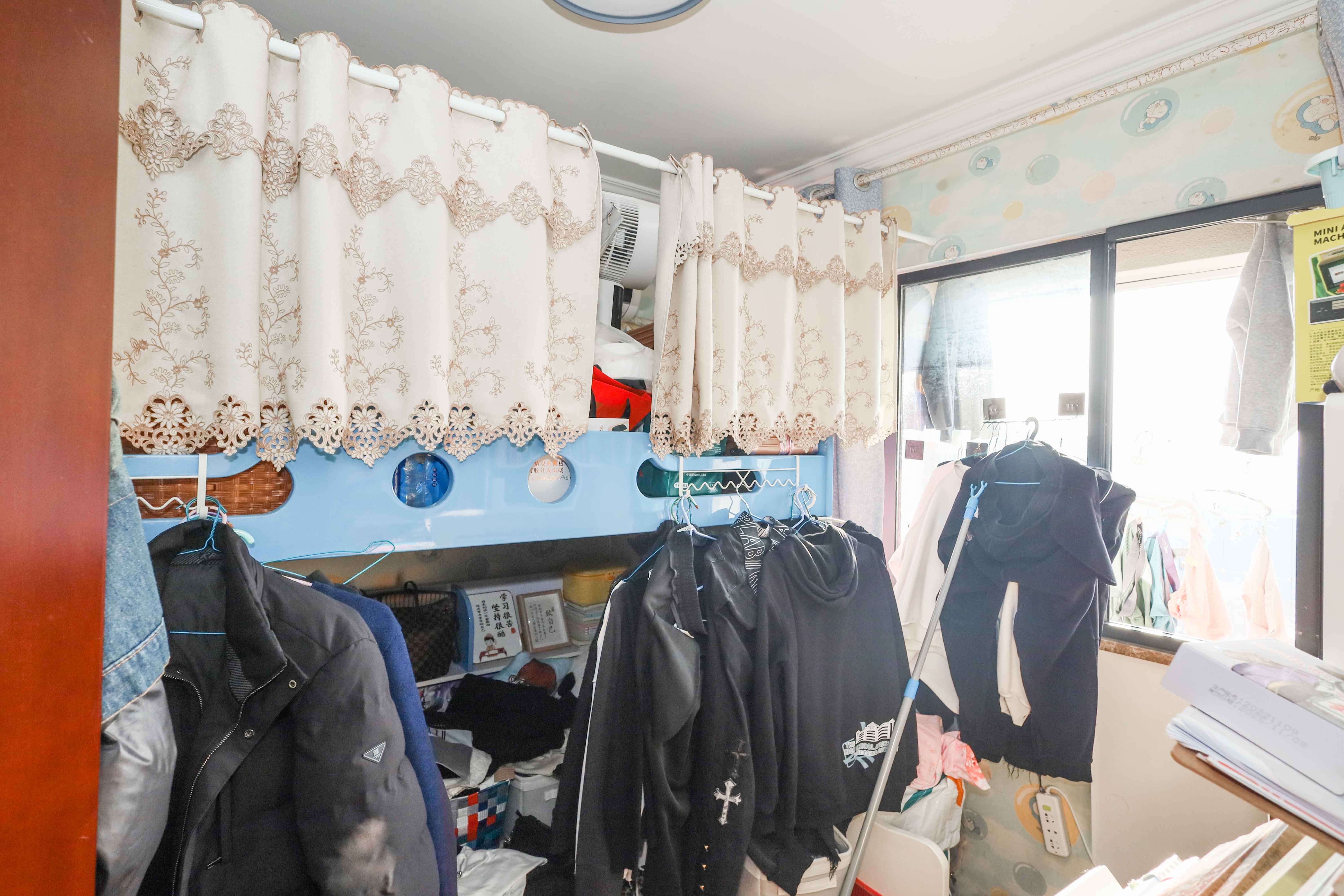 好莱城（弘德西街）  3室2厅1卫   108.00万卧室