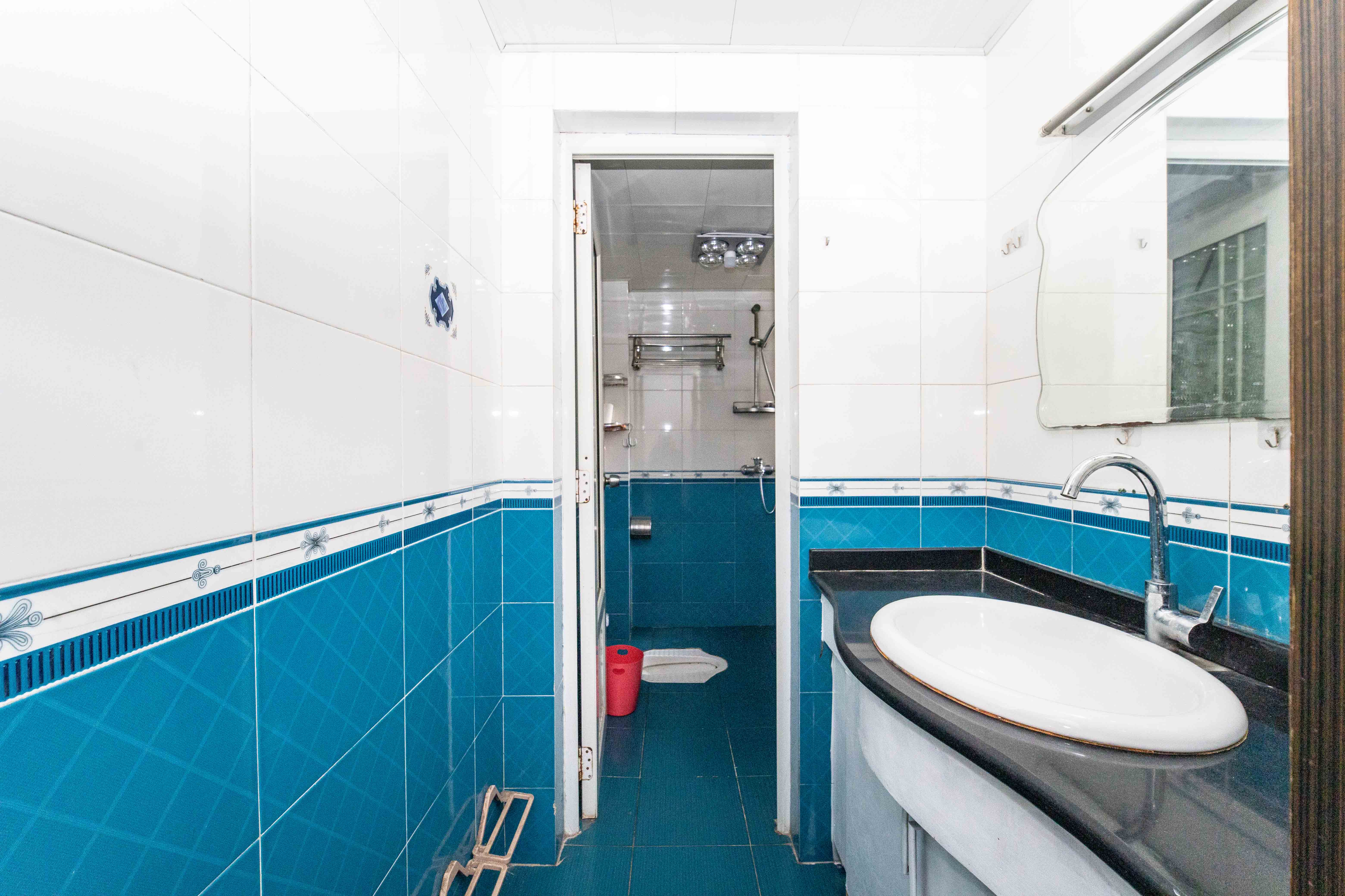 中星苑  3室2厅2卫    75.0万 中星苑  3室2厅2卫    75.0万卫生间