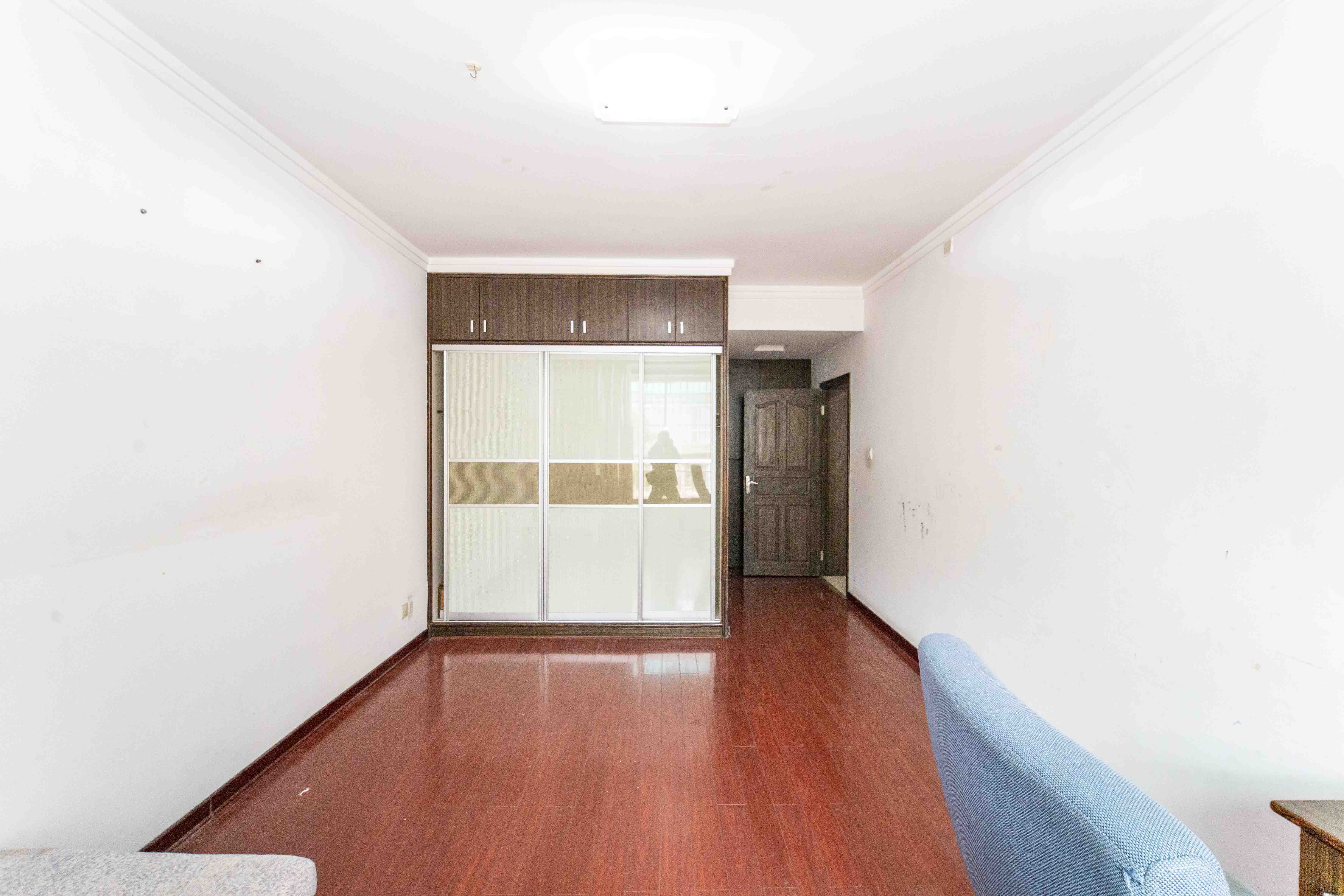 中星苑  3室2厅2卫    75.0万 中星苑  3室2厅2卫    75.0万卧室