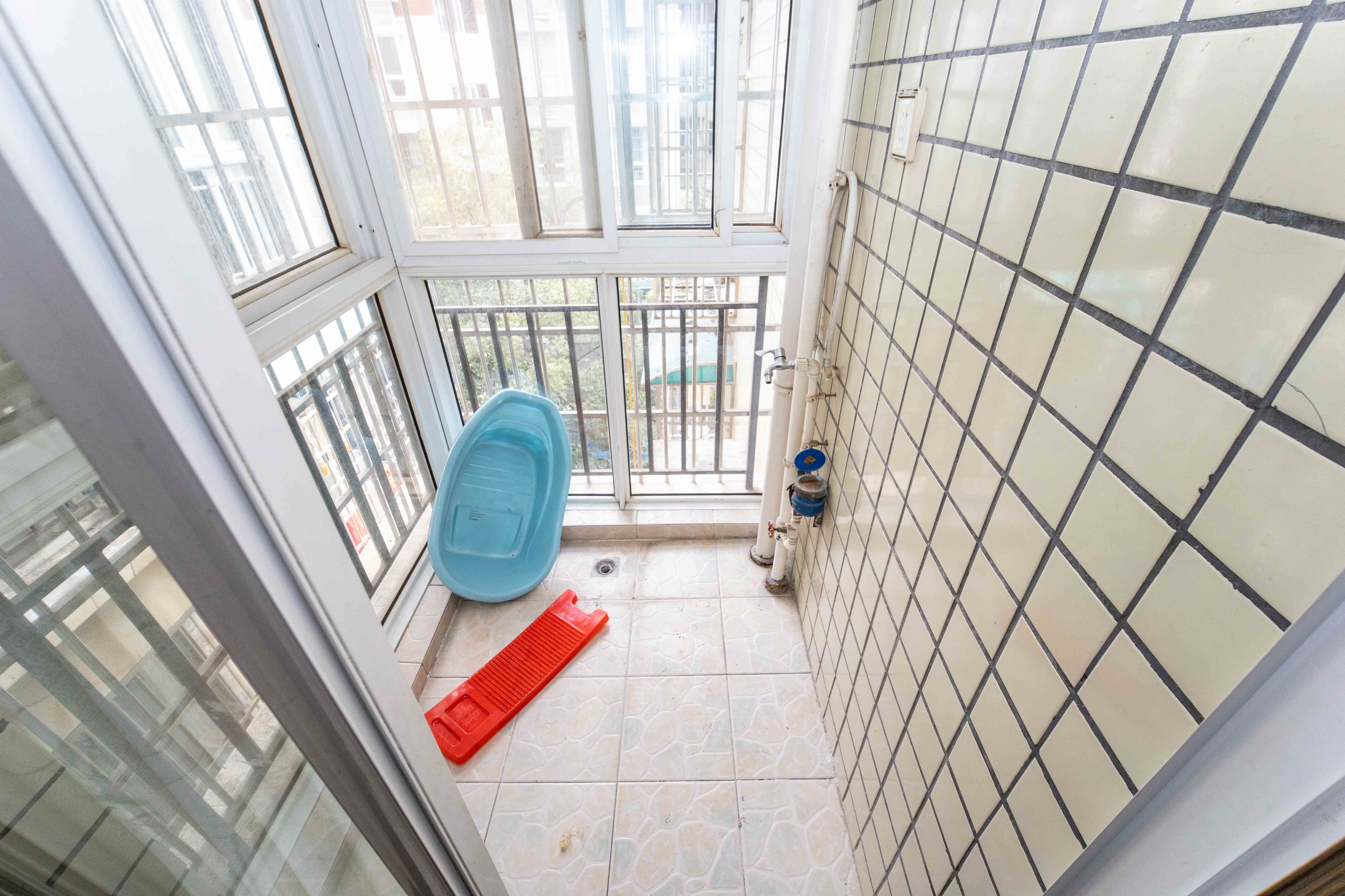 中星苑  3室2厅2卫    75.0万 中星苑  3室2厅2卫    75.0万阳台