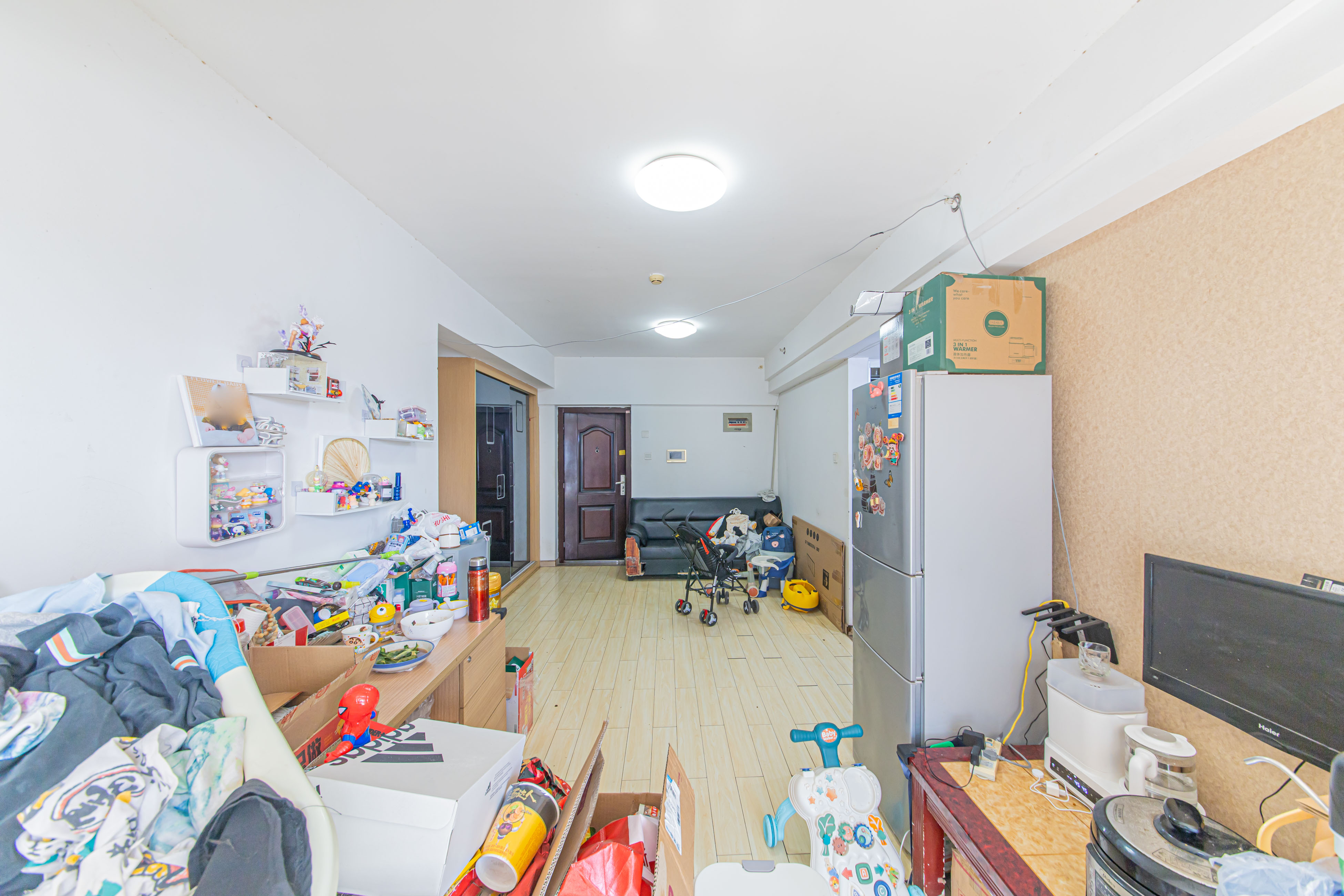 中信文化广场(中信新城二期) 2室1厅1卫 45.0万 中信文化广场(中信新城二期) 2室1厅1卫 45.0万客厅