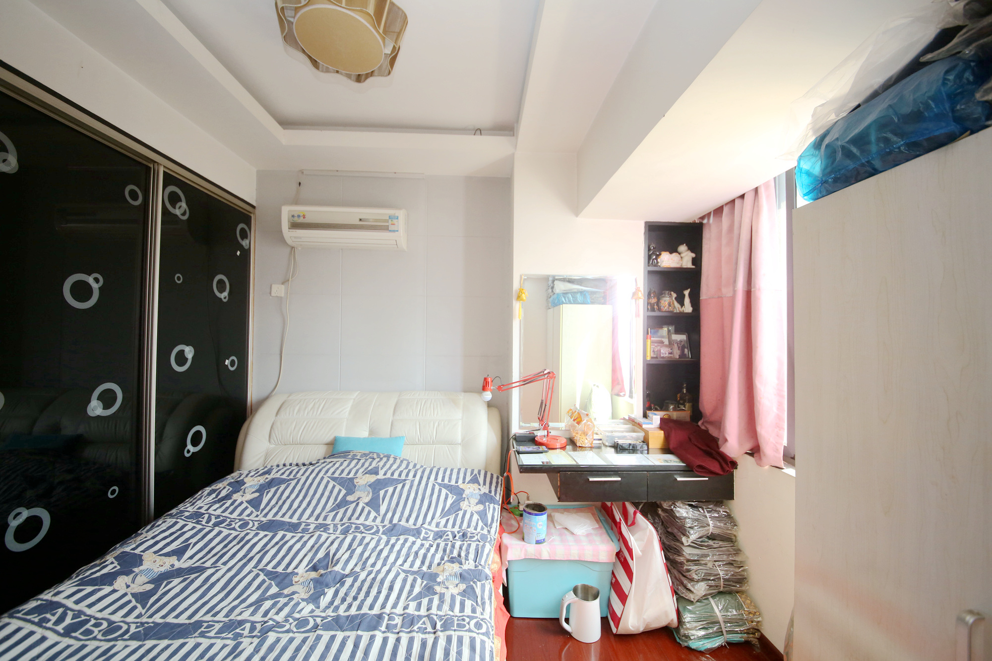 嘉顿新天地  1室1厅1卫    60.0万卧室