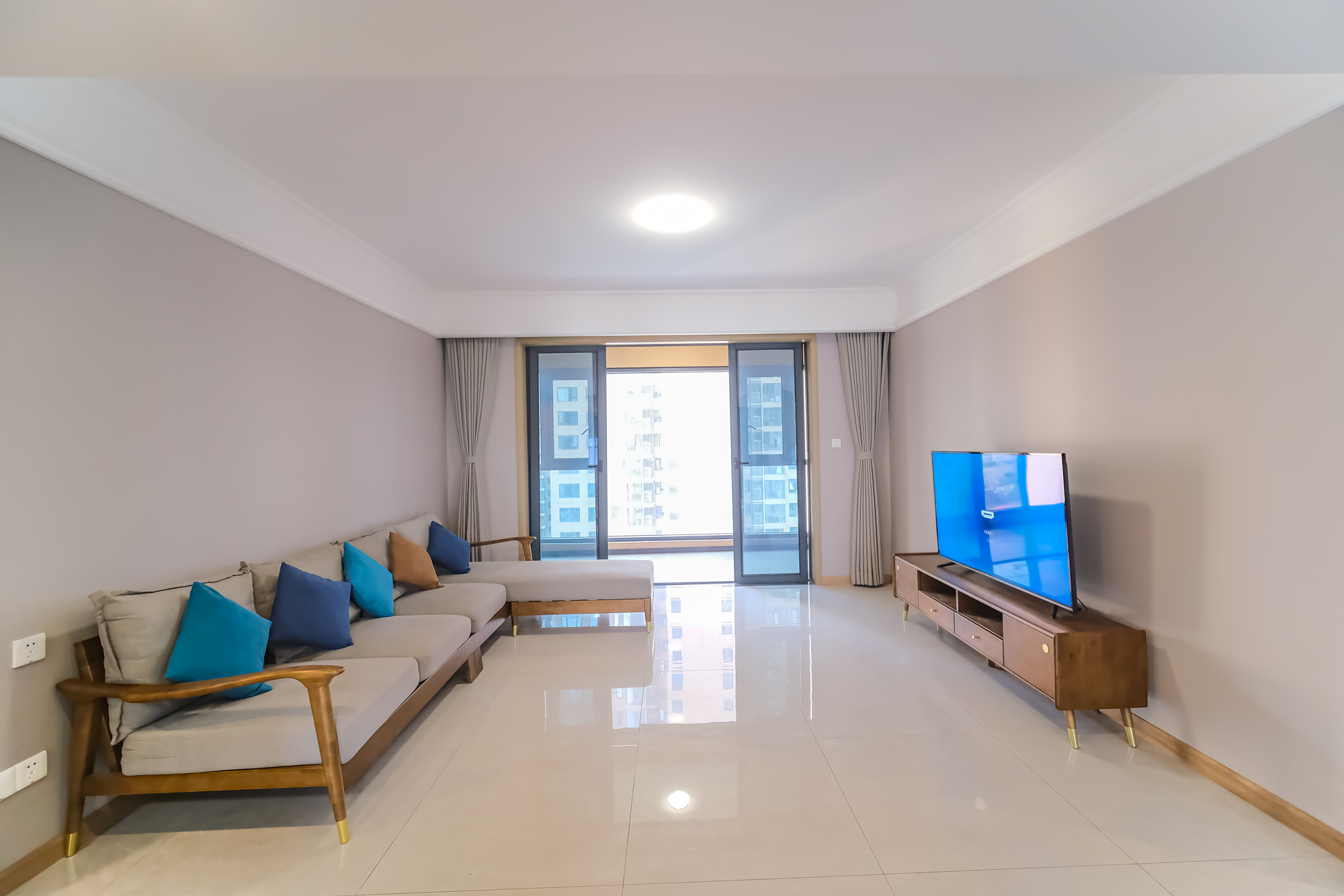 运达锦绣广场  3室1厅2卫    166.0万 运达锦绣广场  3室1厅2卫    166.0万客厅