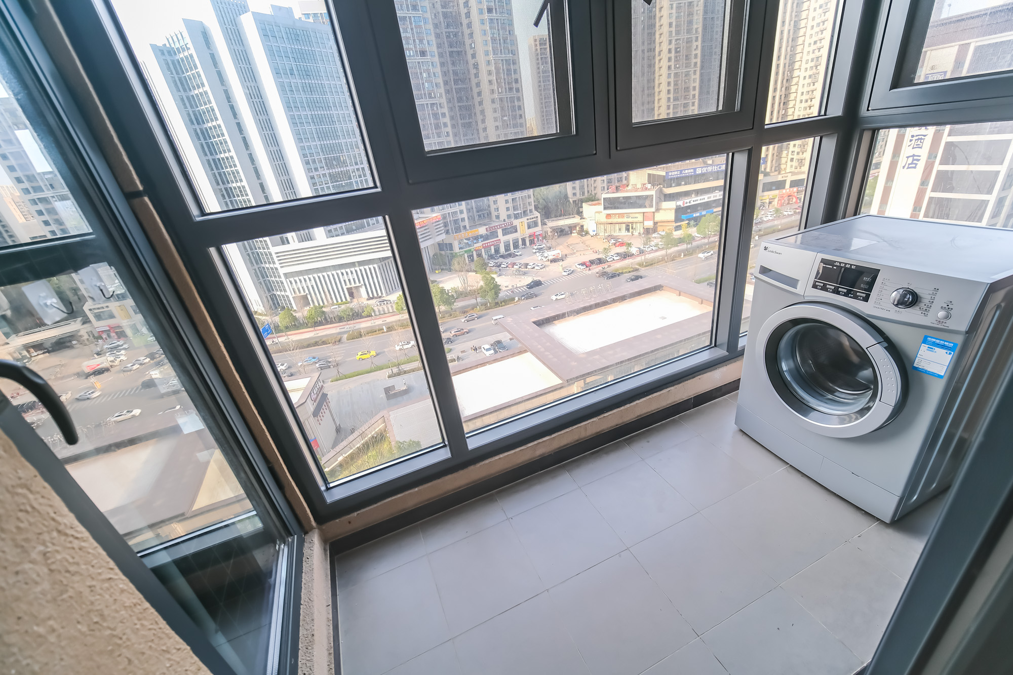 运达锦绣广场  3室1厅2卫    166.0万 运达锦绣广场  3室1厅2卫    166.0万阳台