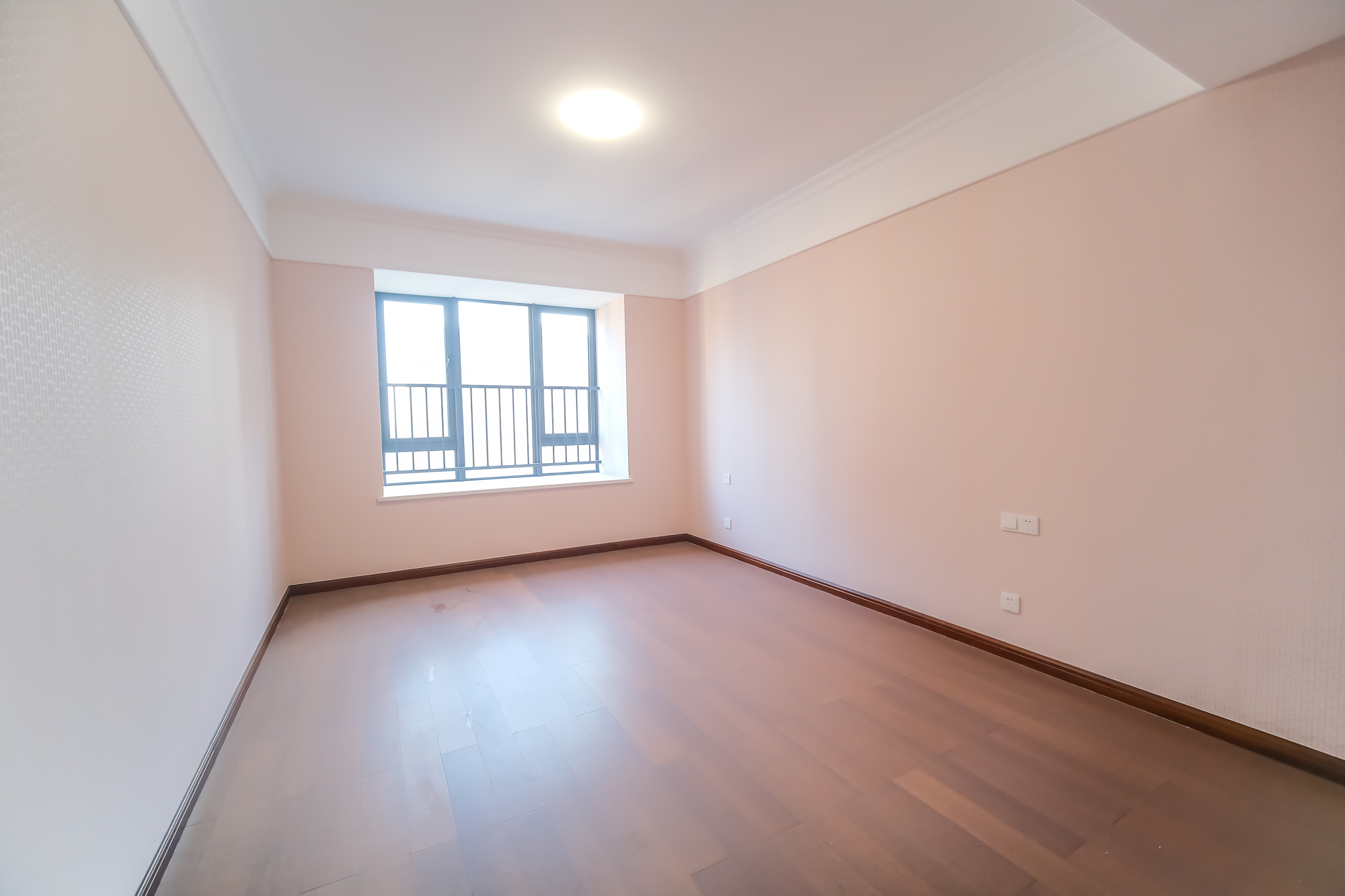 运达锦绣广场 6室2厅3卫 398.0万 运达锦绣广场 6室2厅3卫 398.0万卧室