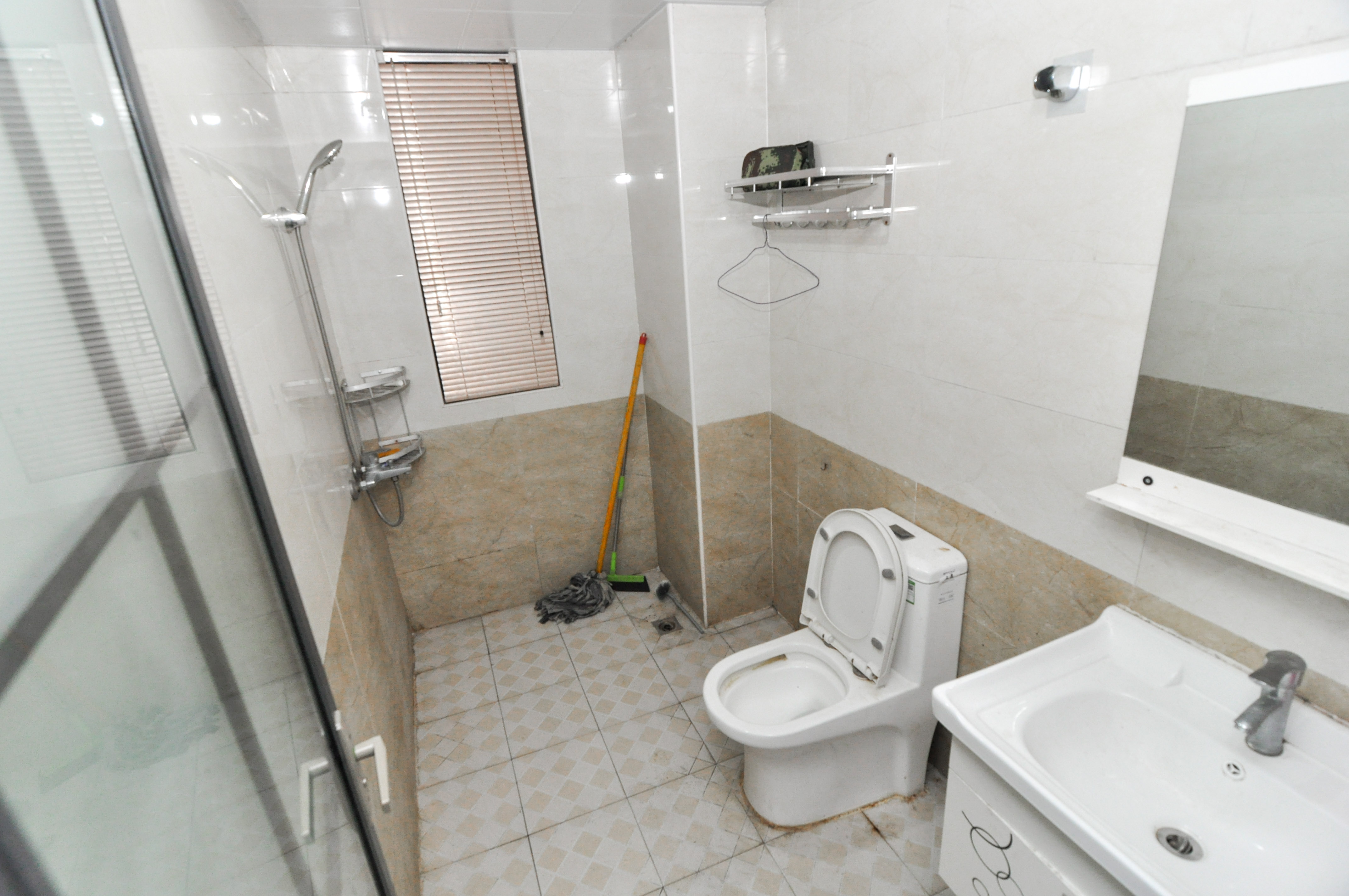 卓越浅水湾 3室2厅2卫 130.0万 卓越浅水湾 3室2厅2卫 130.0万卫生间