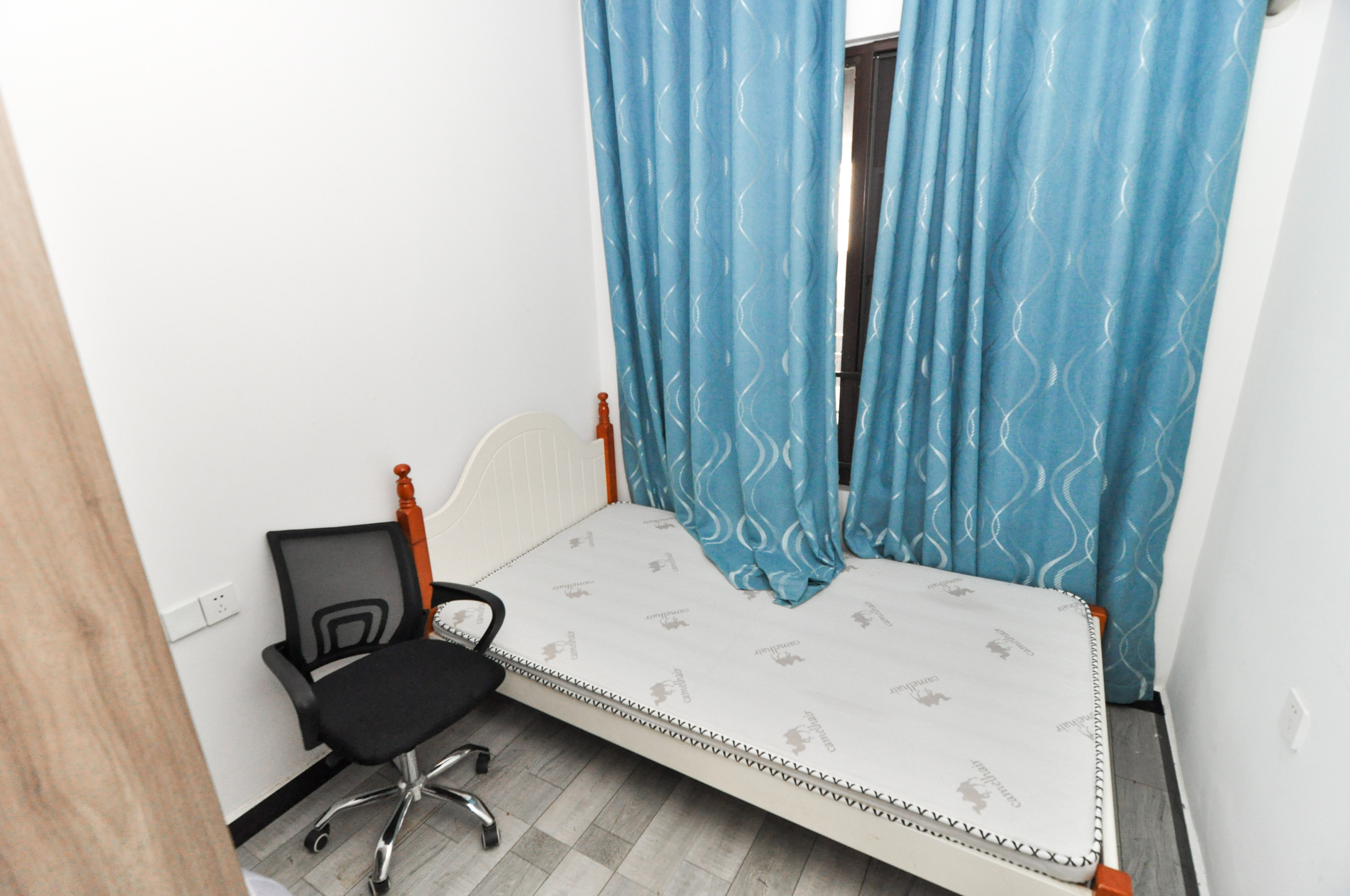 卓越浅水湾 3室2厅2卫 130.0万 卓越浅水湾 3室2厅2卫 130.0万卧室