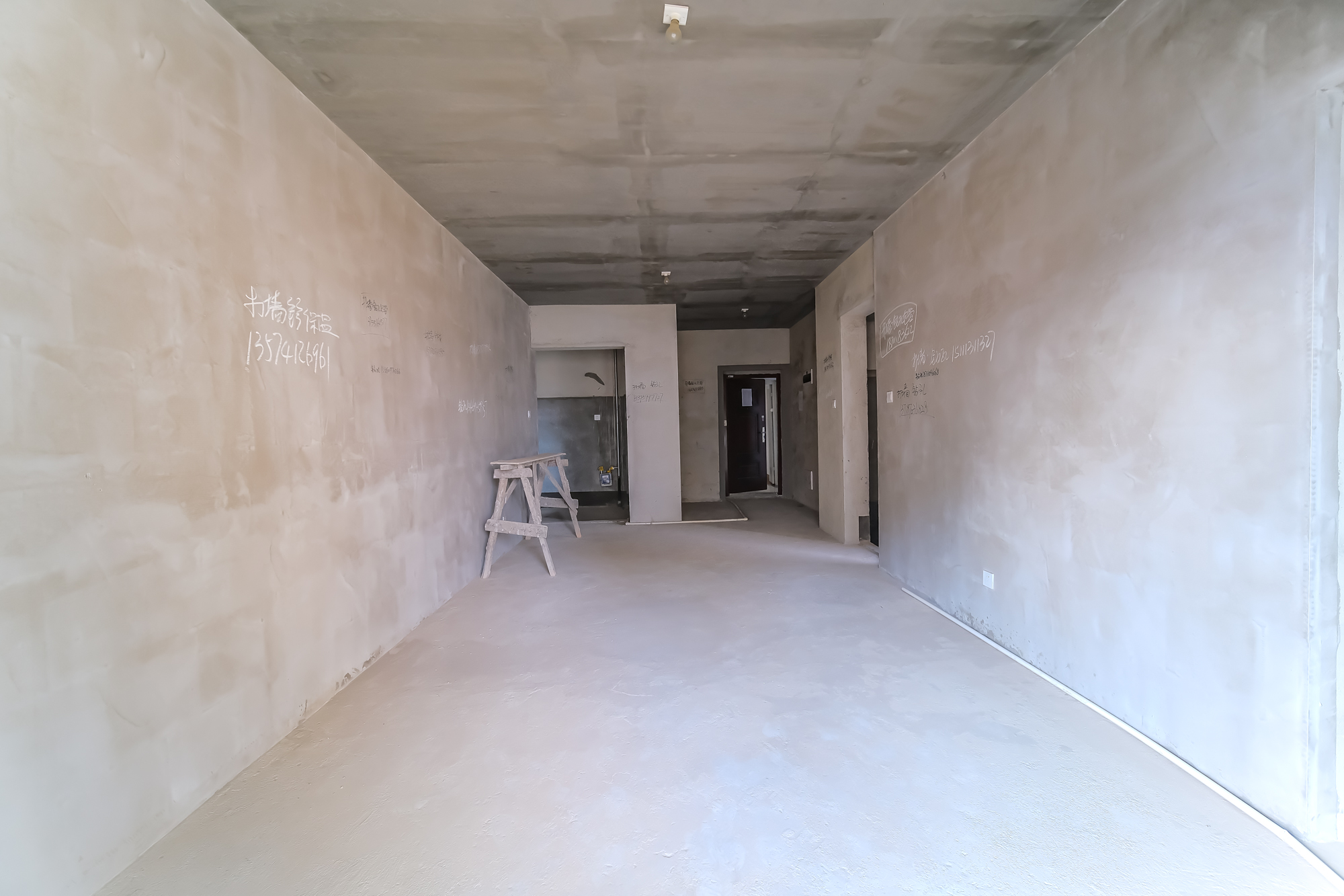 湖湘奥林匹克花园  3室2厅1卫    78.0万 湖湘奥林匹克花园  3室2厅1卫    78.0万客厅