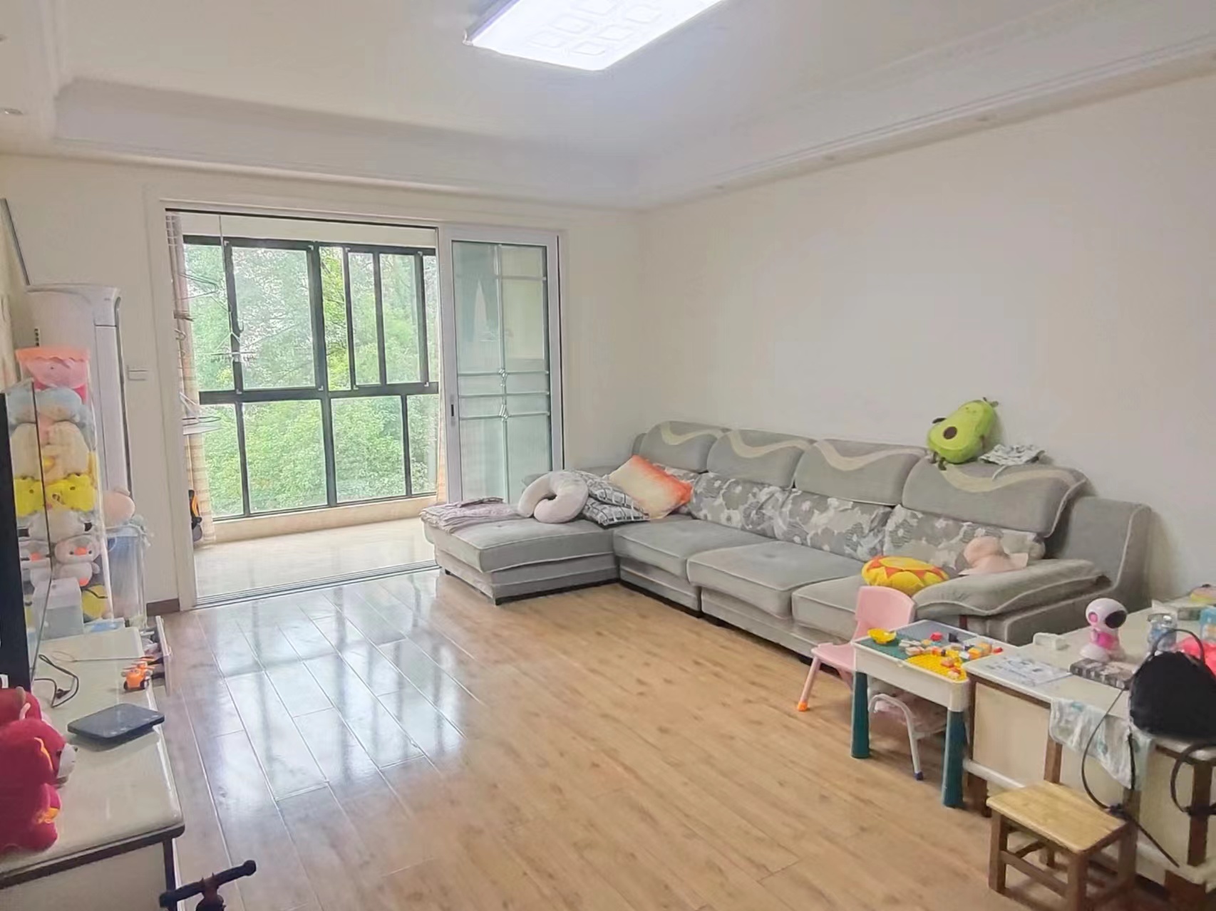 莱茵小镇 4室2厅2卫 62.0万 莱茵小镇 4室2厅2卫 62.0万室内图