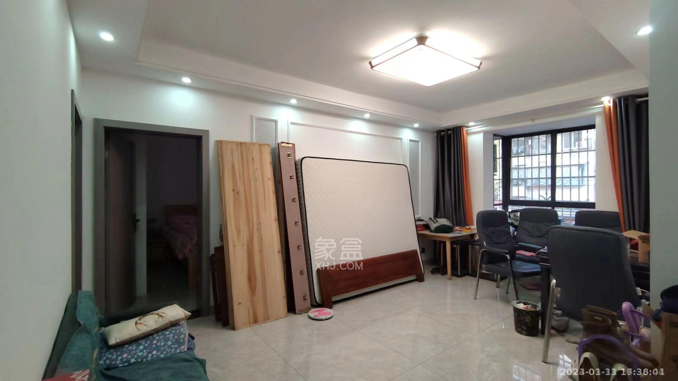 铁路小区  2室2厅1卫   1600.00元/月室内图