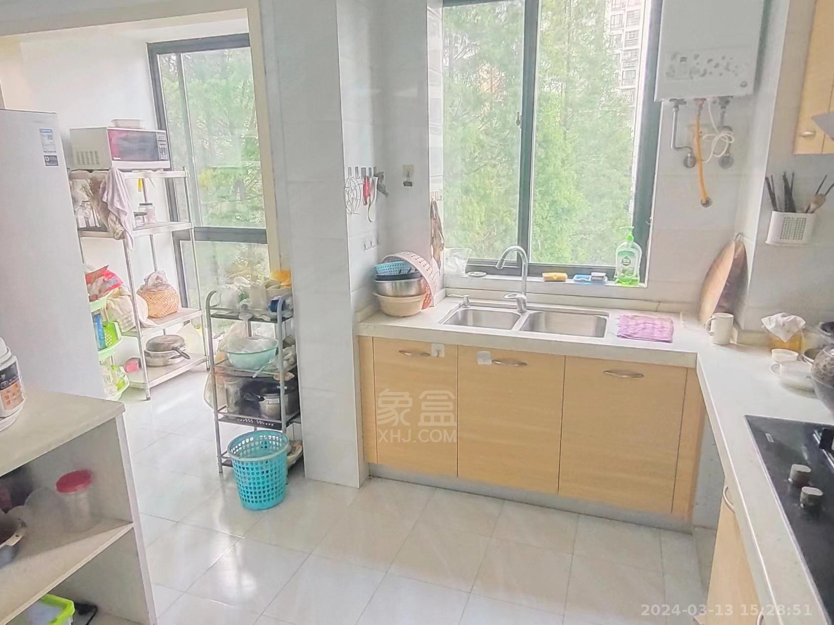 莱茵小镇 0室0厅0卫 2100.00元/月 莱茵小镇 0室0厅0卫 2100.00元/月室内图