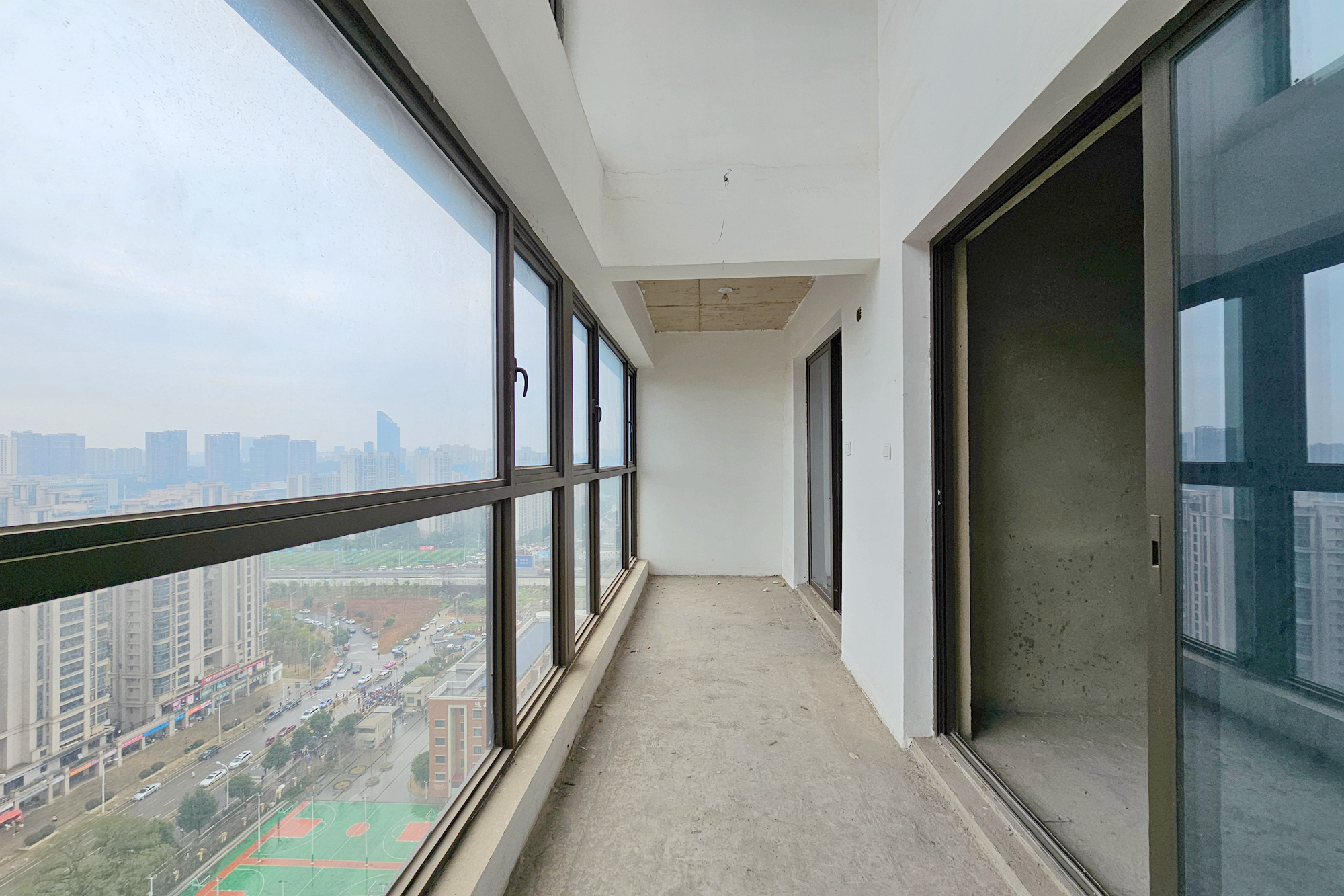 明昇壹城(明昇时代广场)二期 3室2厅2卫 145.0万 明昇壹城(明昇时代广场)二期 3室2厅2卫 145.0万阳台