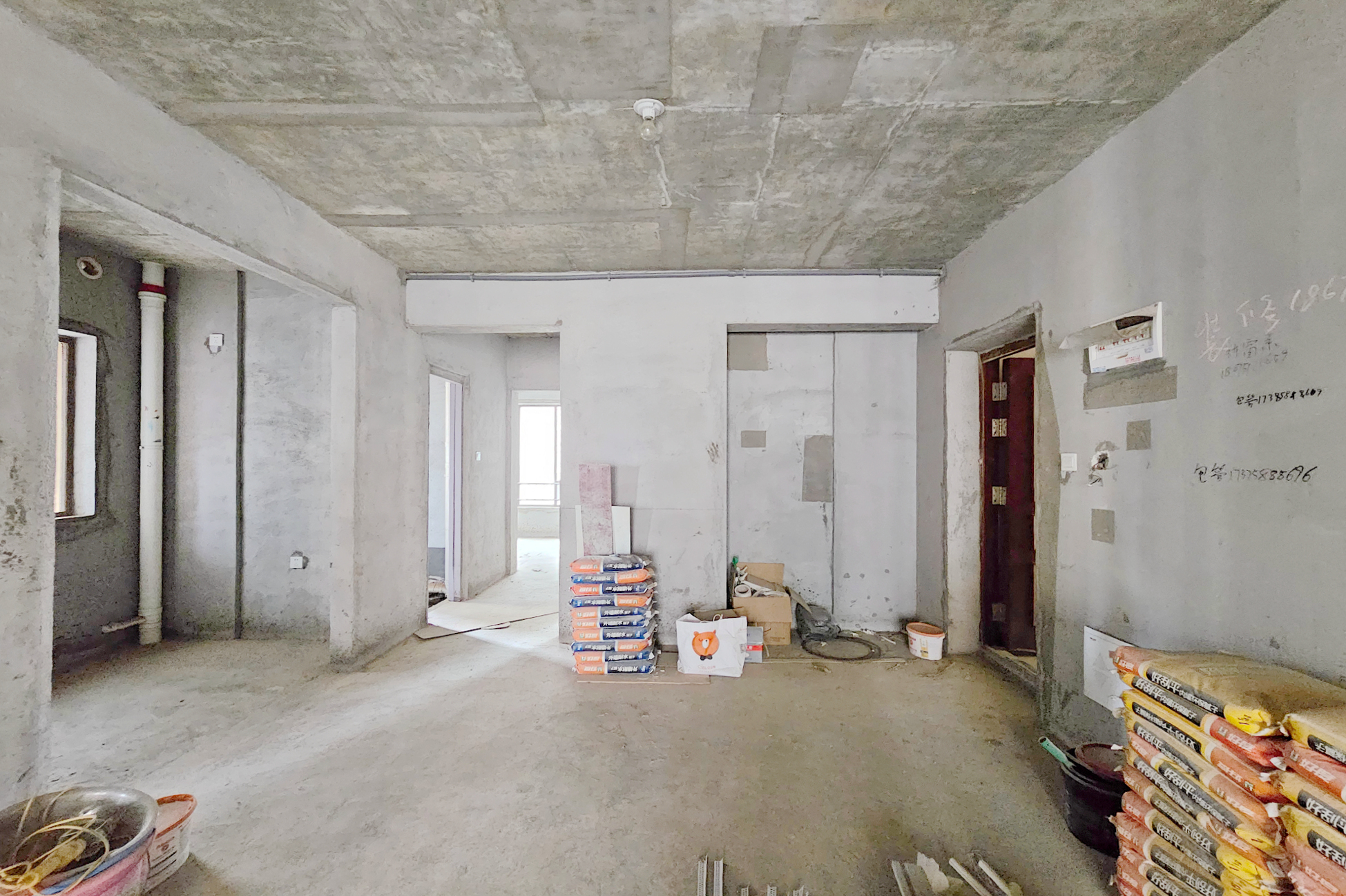 阳光城尚东湾青云苑 3室2厅2卫 90.0万 阳光城尚东湾青云苑 3室2厅2卫 90.0万客厅