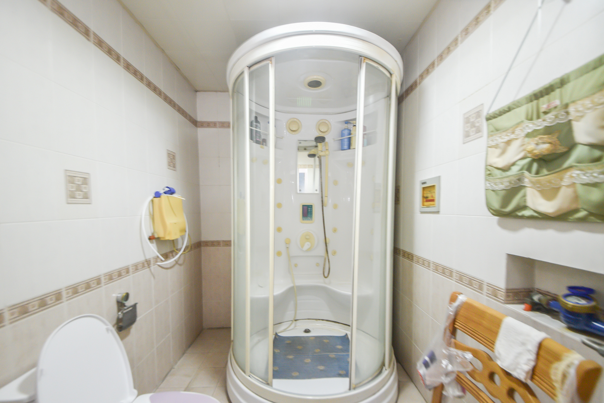 泰时花园  5室2厅2卫   140.00万卫生间