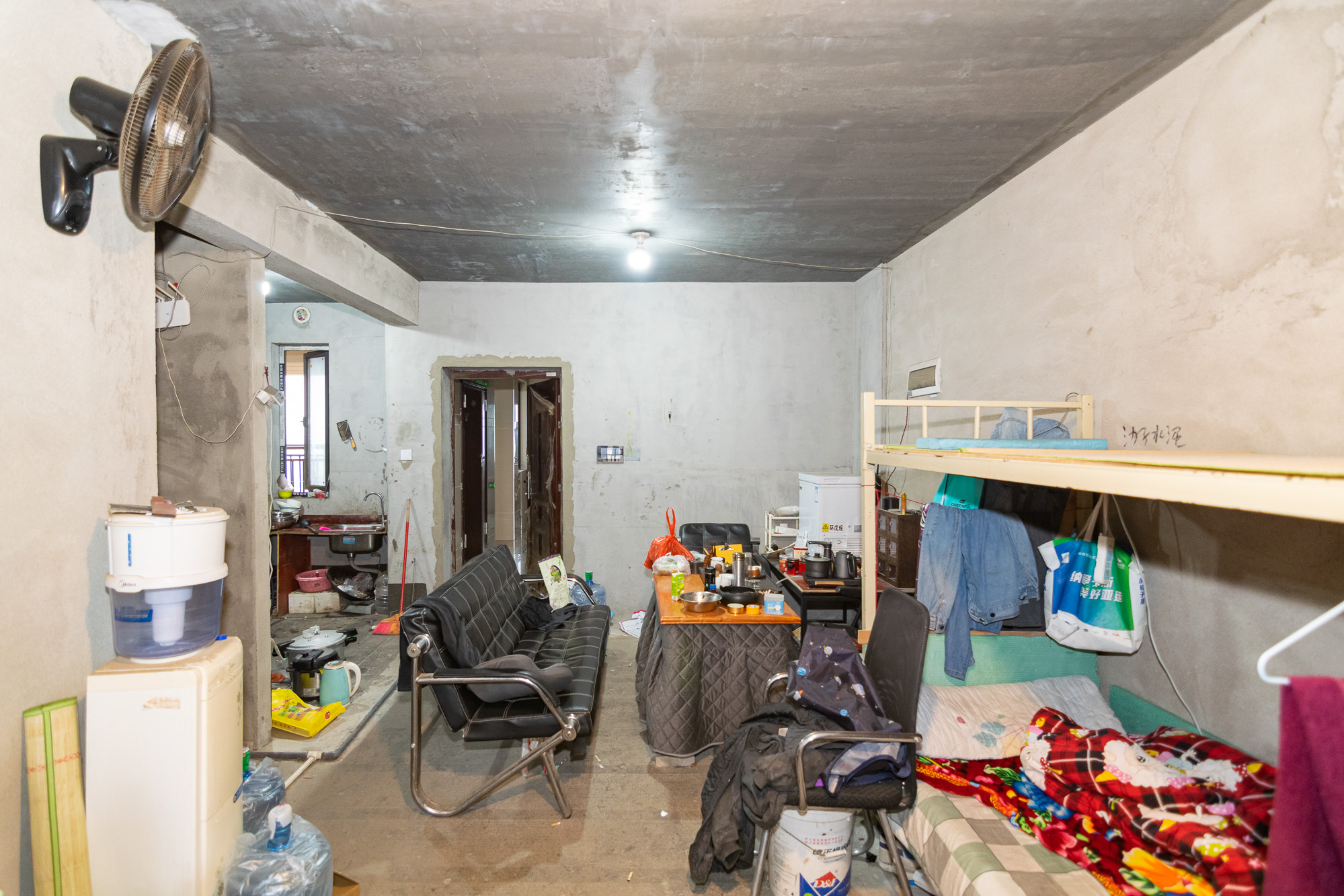 澳海望洲府  0室0厅0卫    60.0万客厅