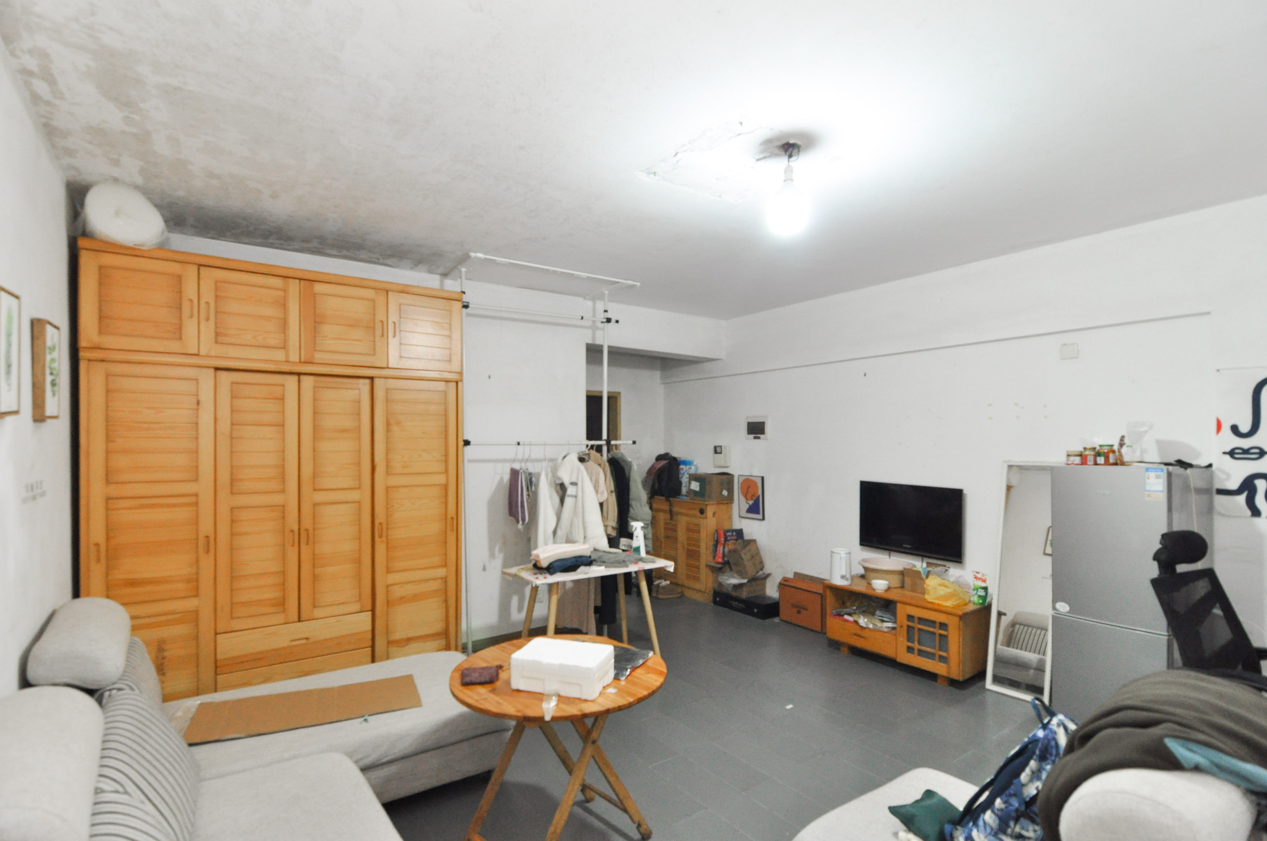 谋房博客(博客天街)  1室1厅1卫    51.2万 谋房博客(博客天街)  1室1厅1卫    51.2万客厅