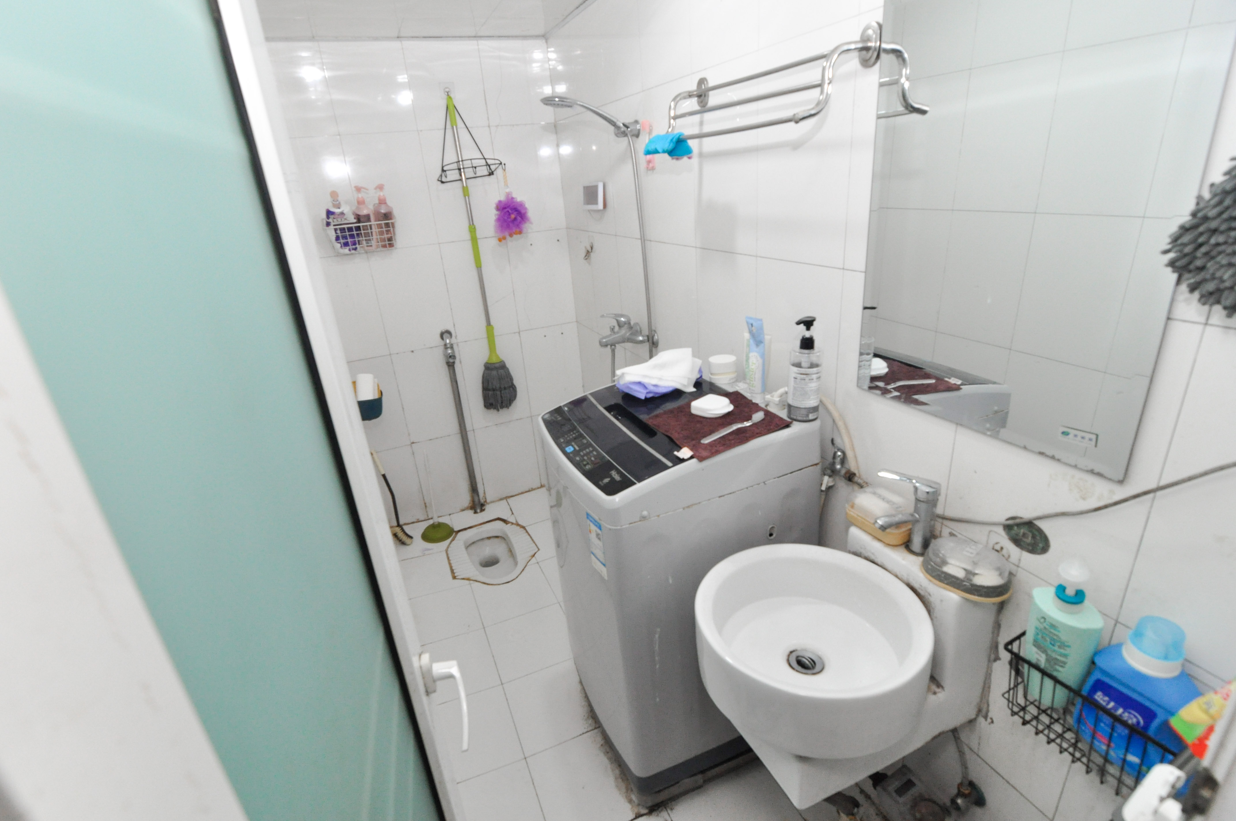 谋房博客(博客天街)  1室1厅1卫    51.2万 谋房博客(博客天街)  1室1厅1卫    51.2万卫生间