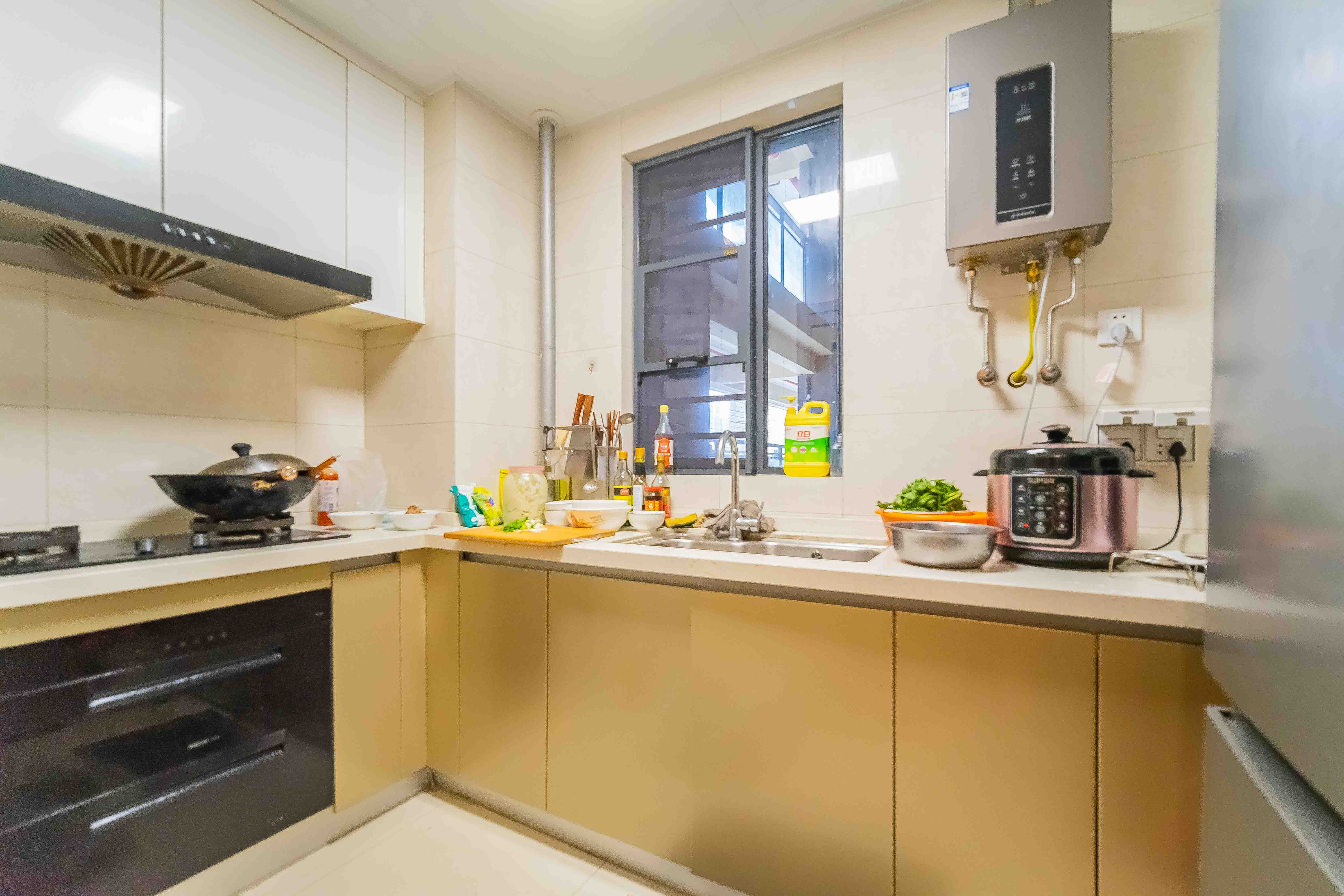 长沙高铁吾悦广场 3室2厅2卫 142.0万 长沙高铁吾悦广场 3室2厅2卫 142.0万厨房