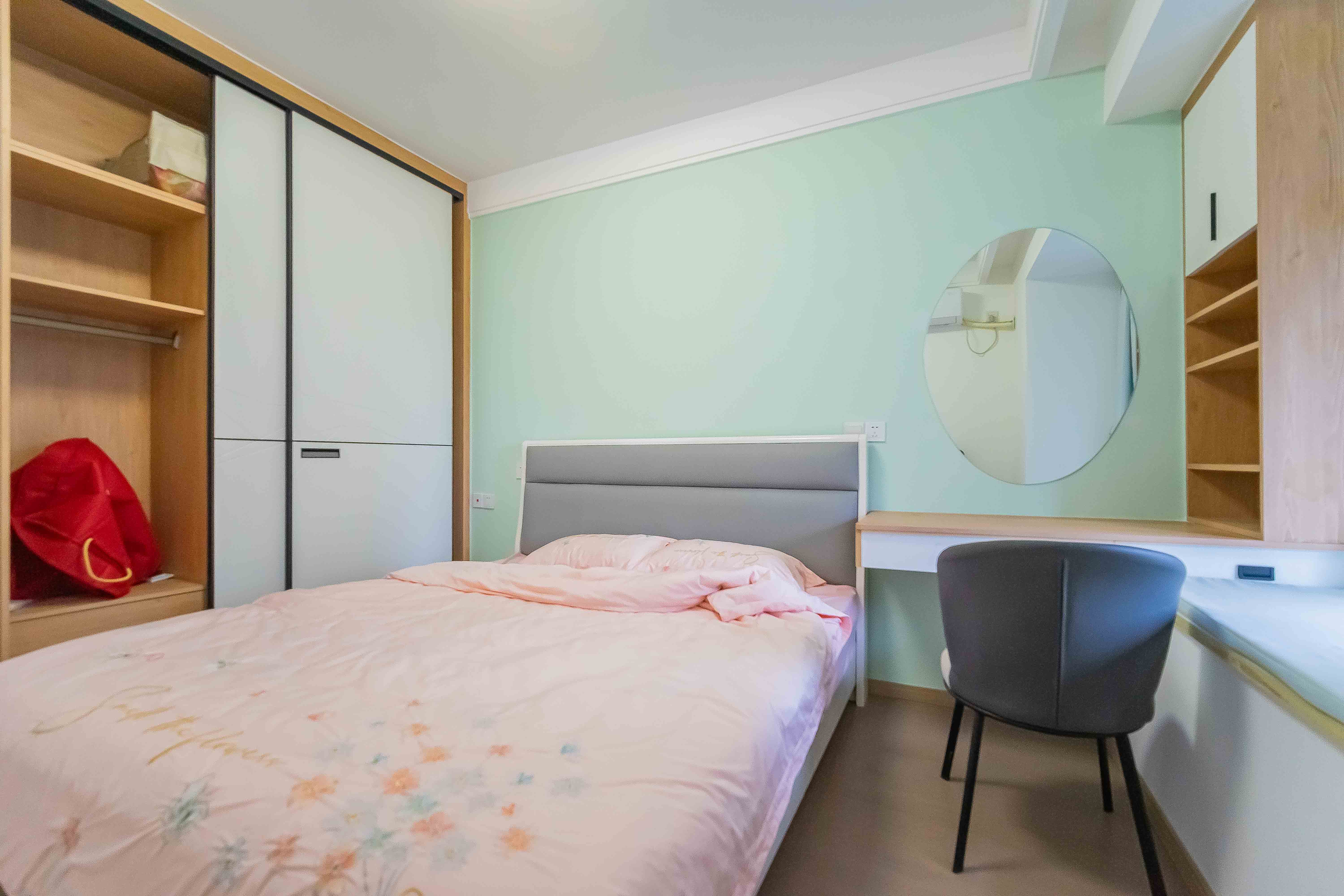 长沙高铁吾悦广场 3室2厅2卫 142.0万 长沙高铁吾悦广场 3室2厅2卫 142.0万卧室