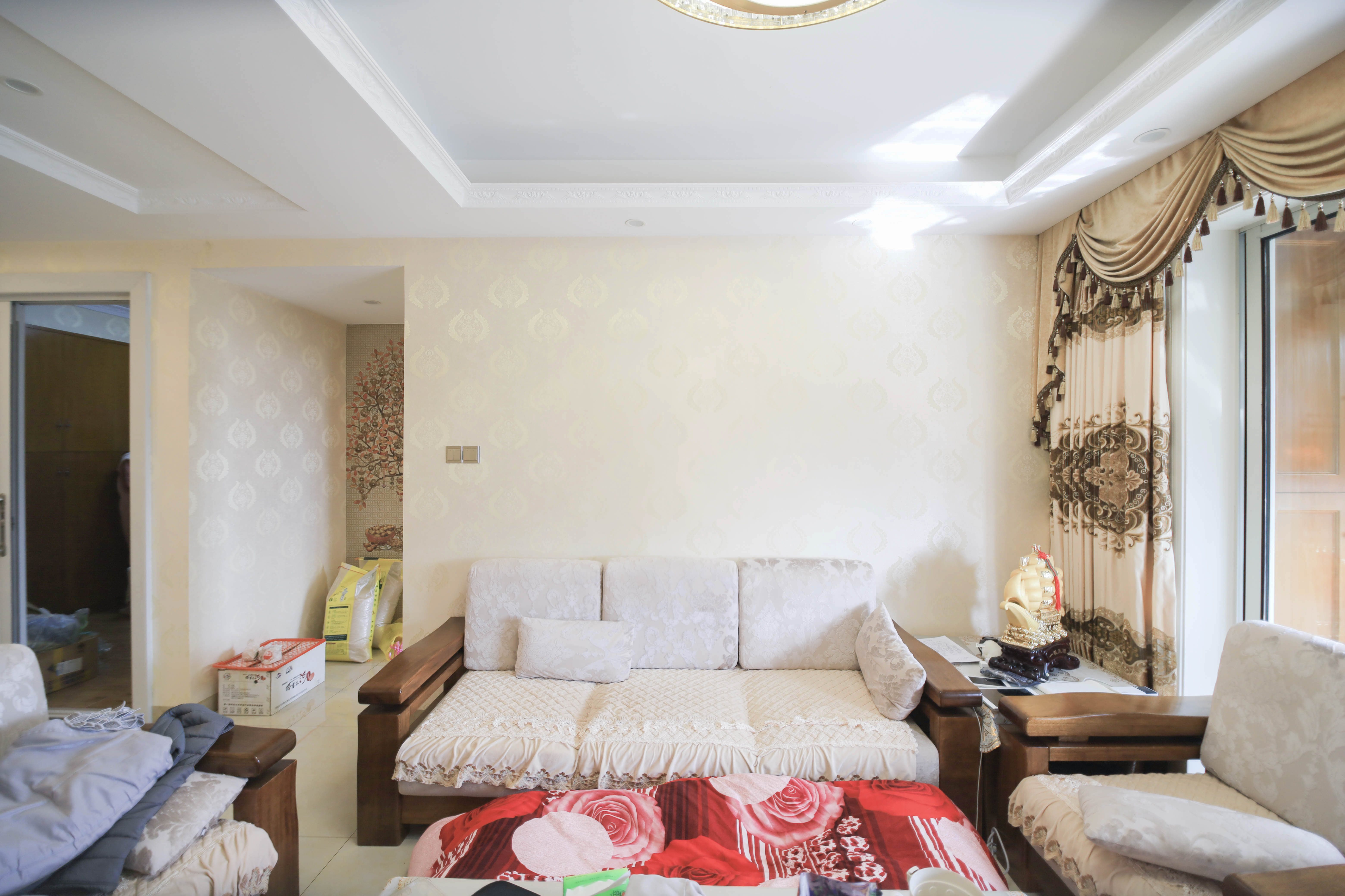 五矿万境水岸二期（五矿万境水岸和苑）  3室2厅2卫    180.0万客厅