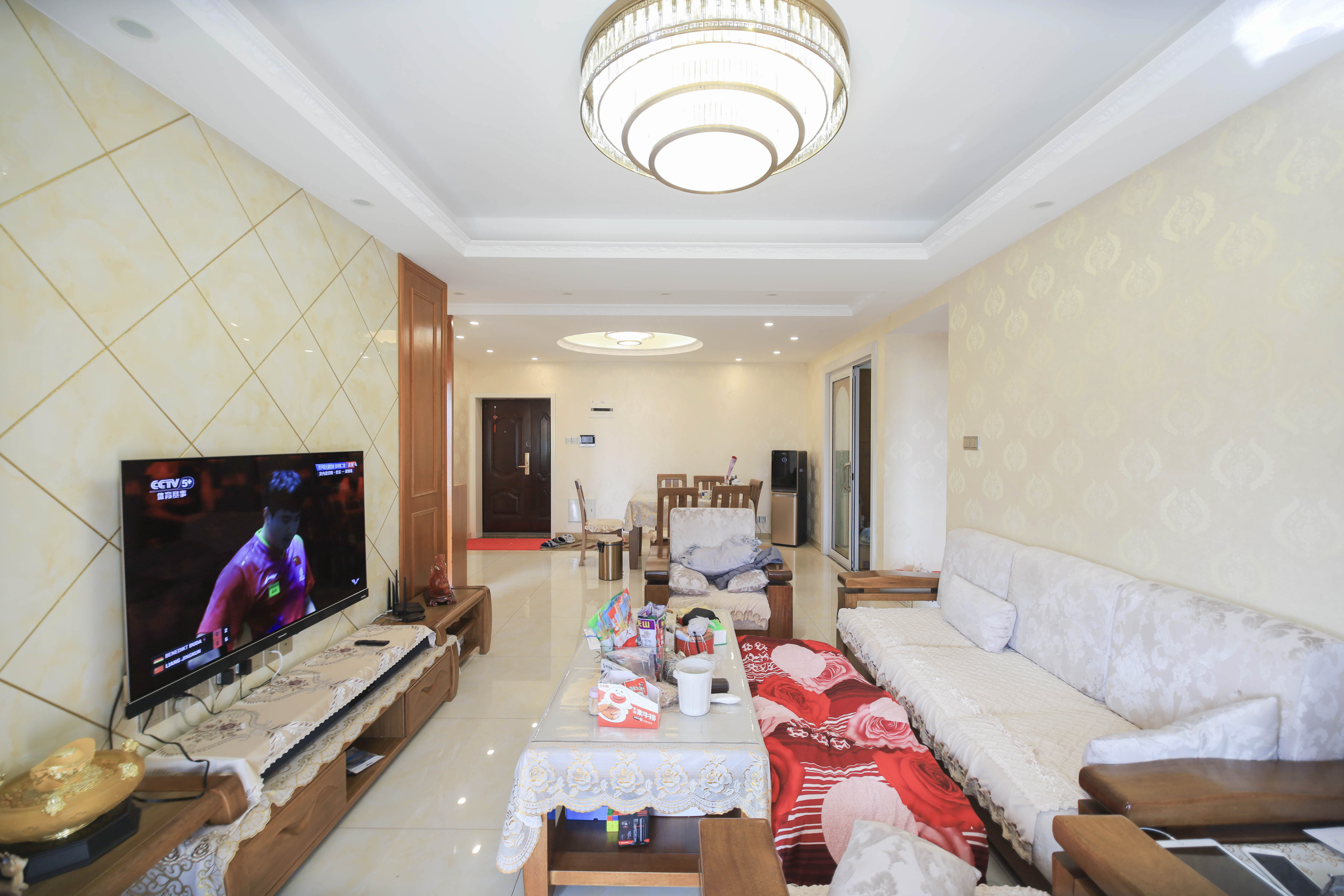 五矿万境水岸二期（五矿万境水岸和苑）  3室2厅2卫    180.0万客厅