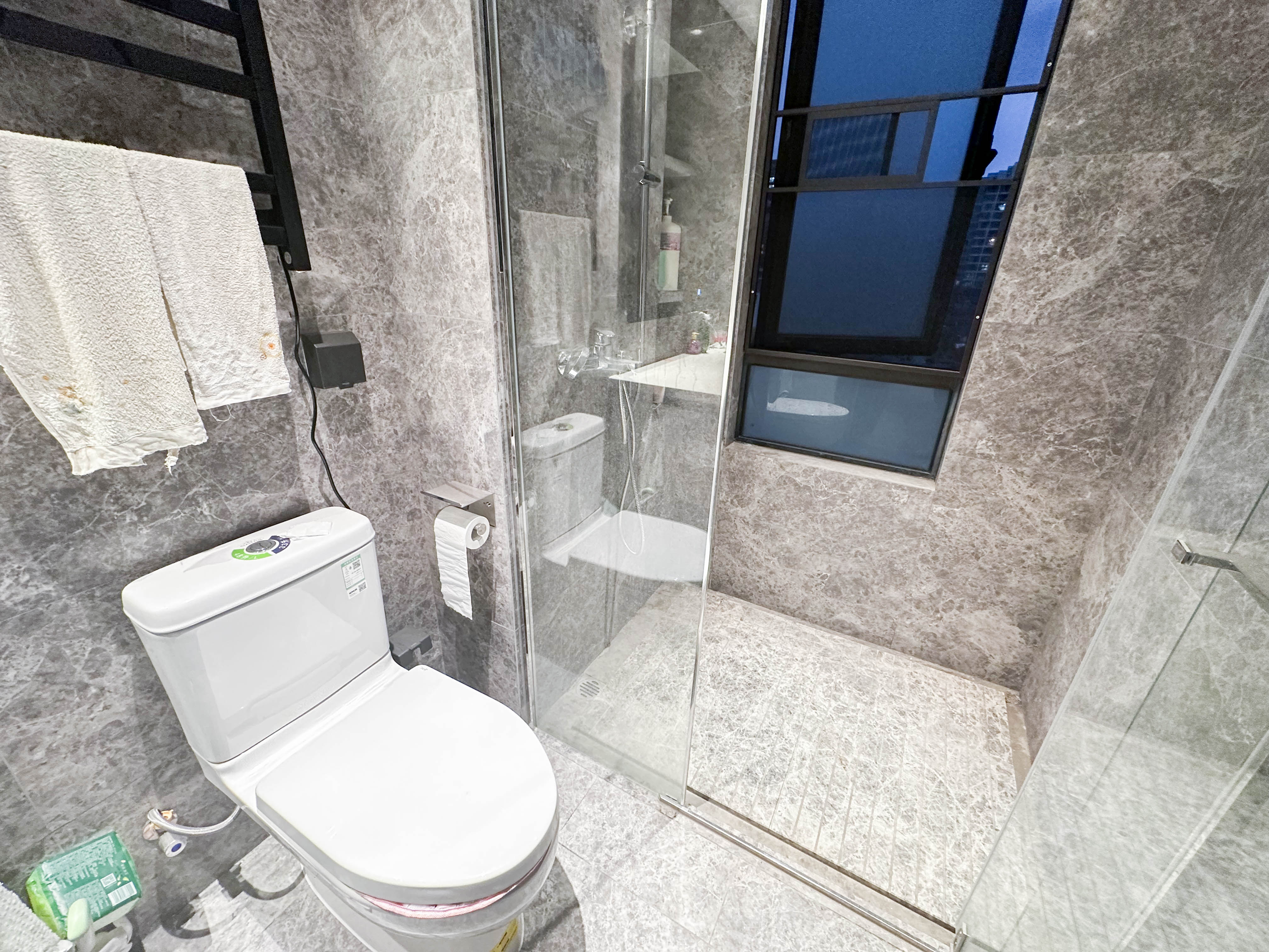 印湘山 4室2厅2卫 308.0万 印湘山 4室2厅2卫 308.0万卫生间