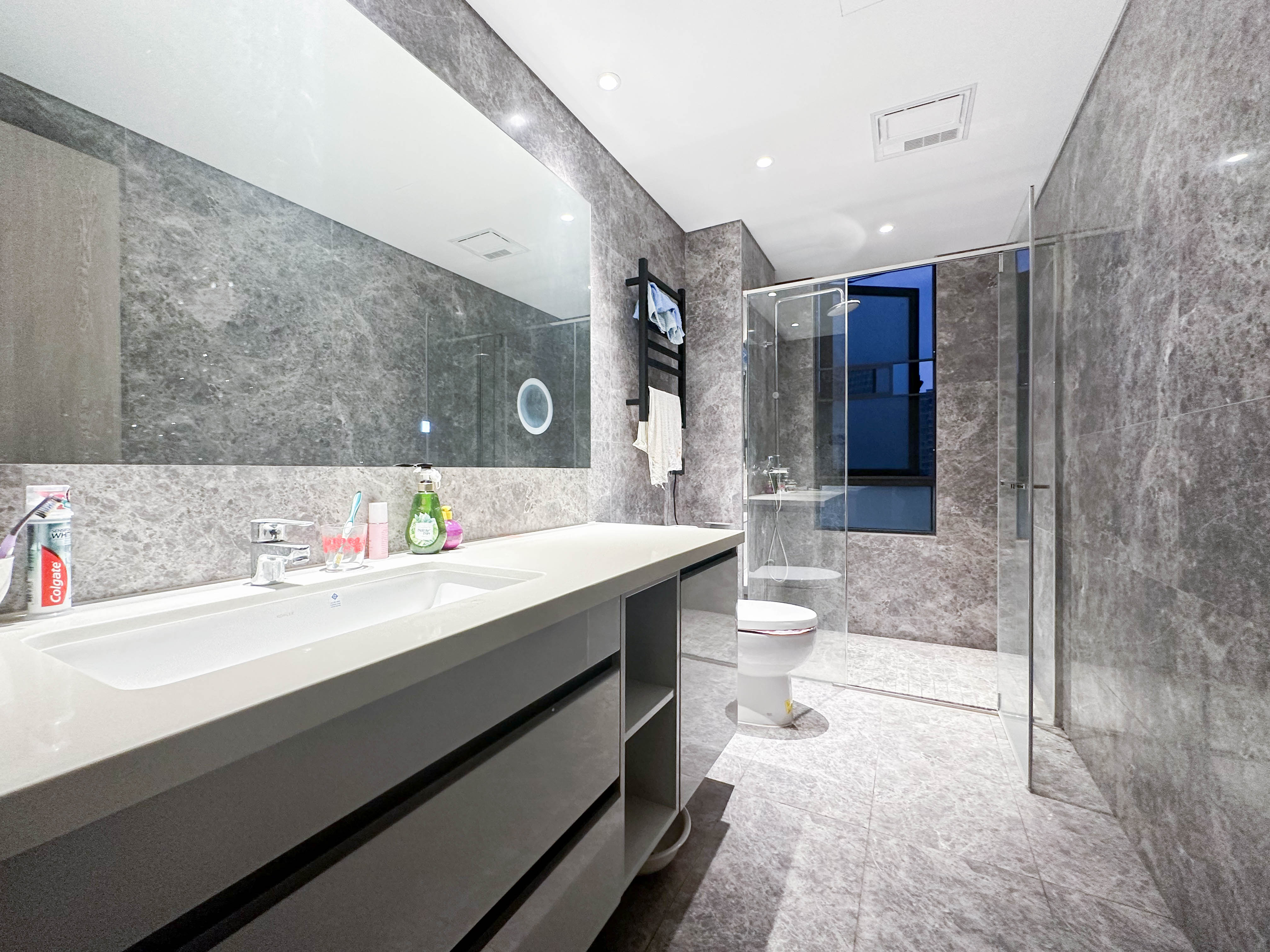 印湘山 4室2厅2卫 308.0万 印湘山 4室2厅2卫 308.0万卫生间