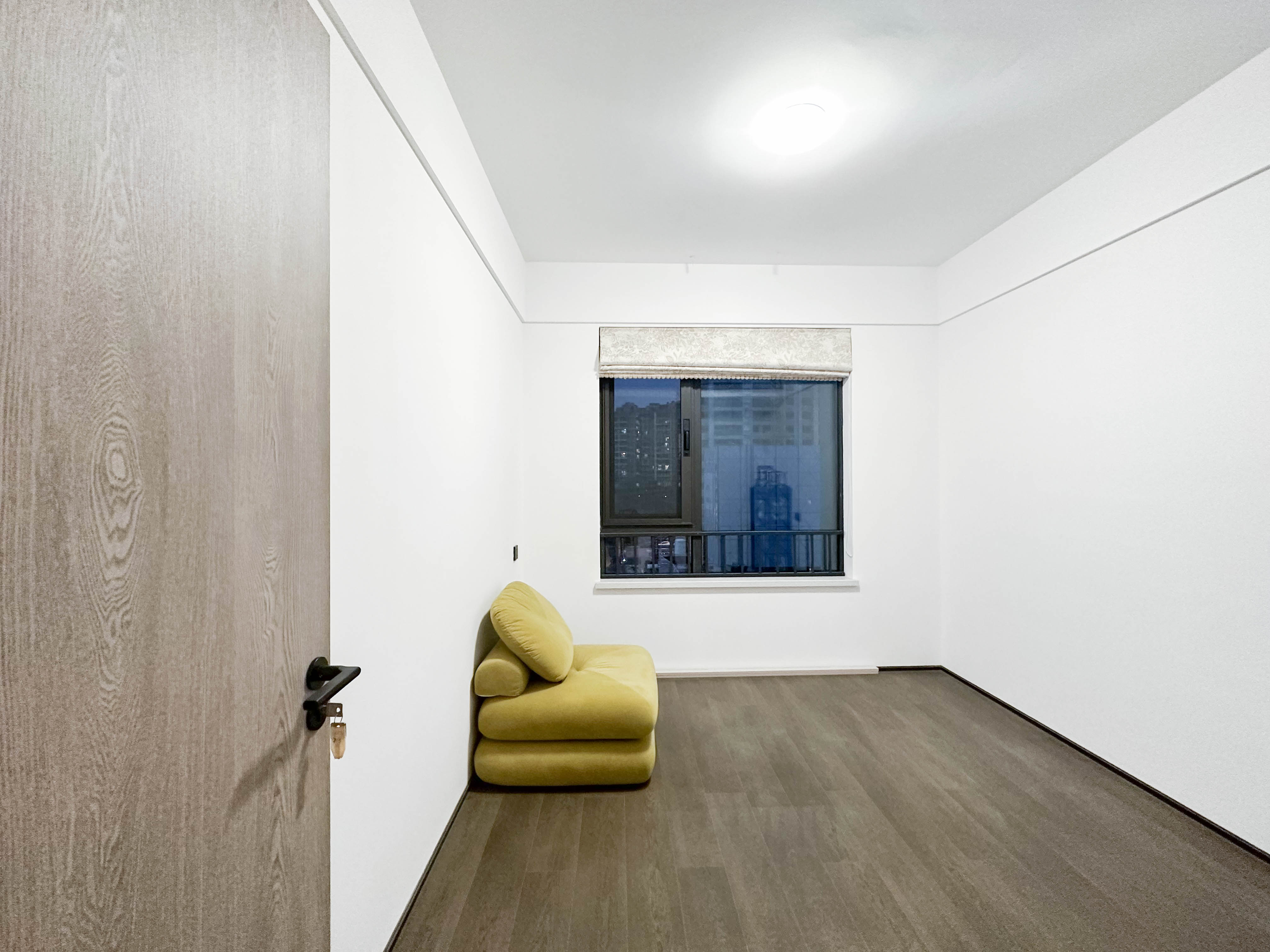 印湘山 4室2厅2卫 308.0万 印湘山 4室2厅2卫 308.0万卧室