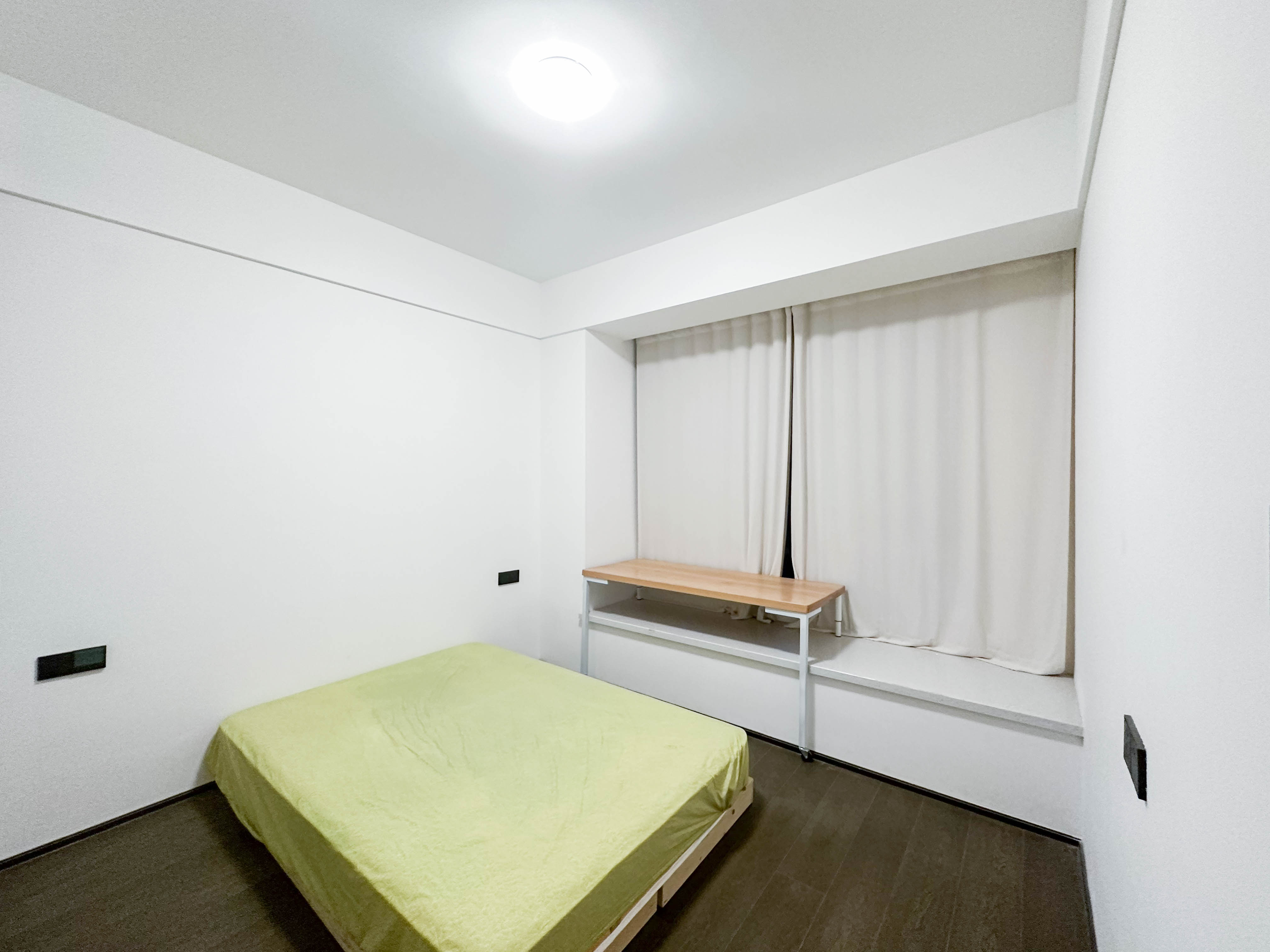 印湘山 4室2厅2卫 308.0万 印湘山 4室2厅2卫 308.0万卧室