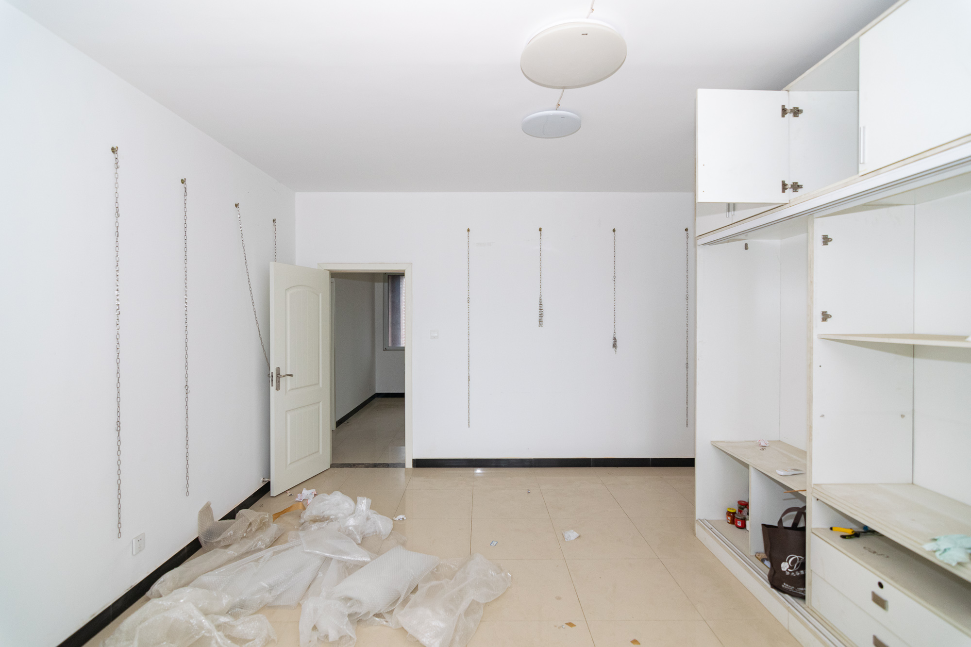 普瑞斯堡 5室2厅2卫 185.0万 普瑞斯堡 5室2厅2卫 185.0万卧室