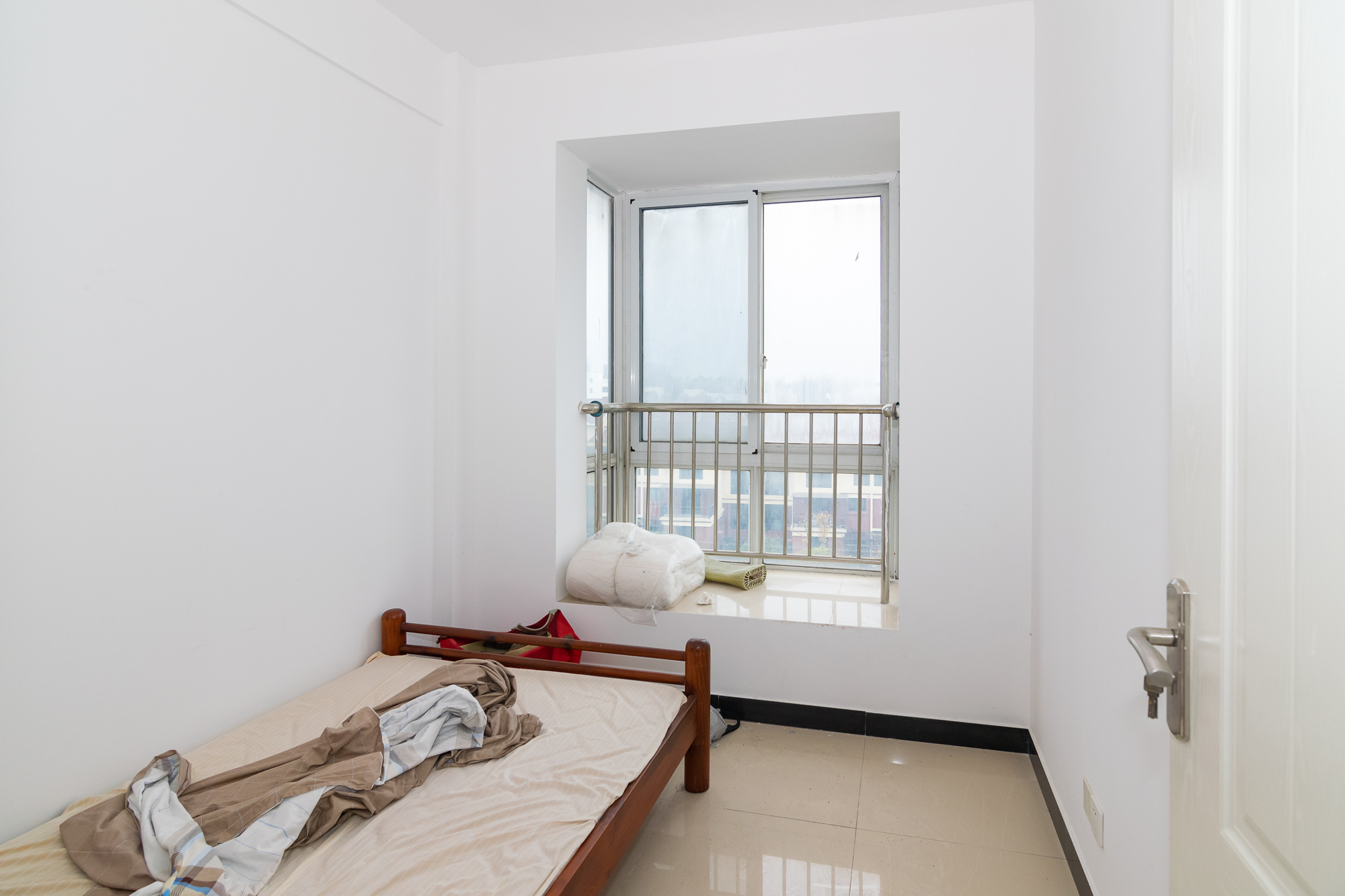 普瑞斯堡 5室2厅2卫 185.0万 普瑞斯堡 5室2厅2卫 185.0万卧室