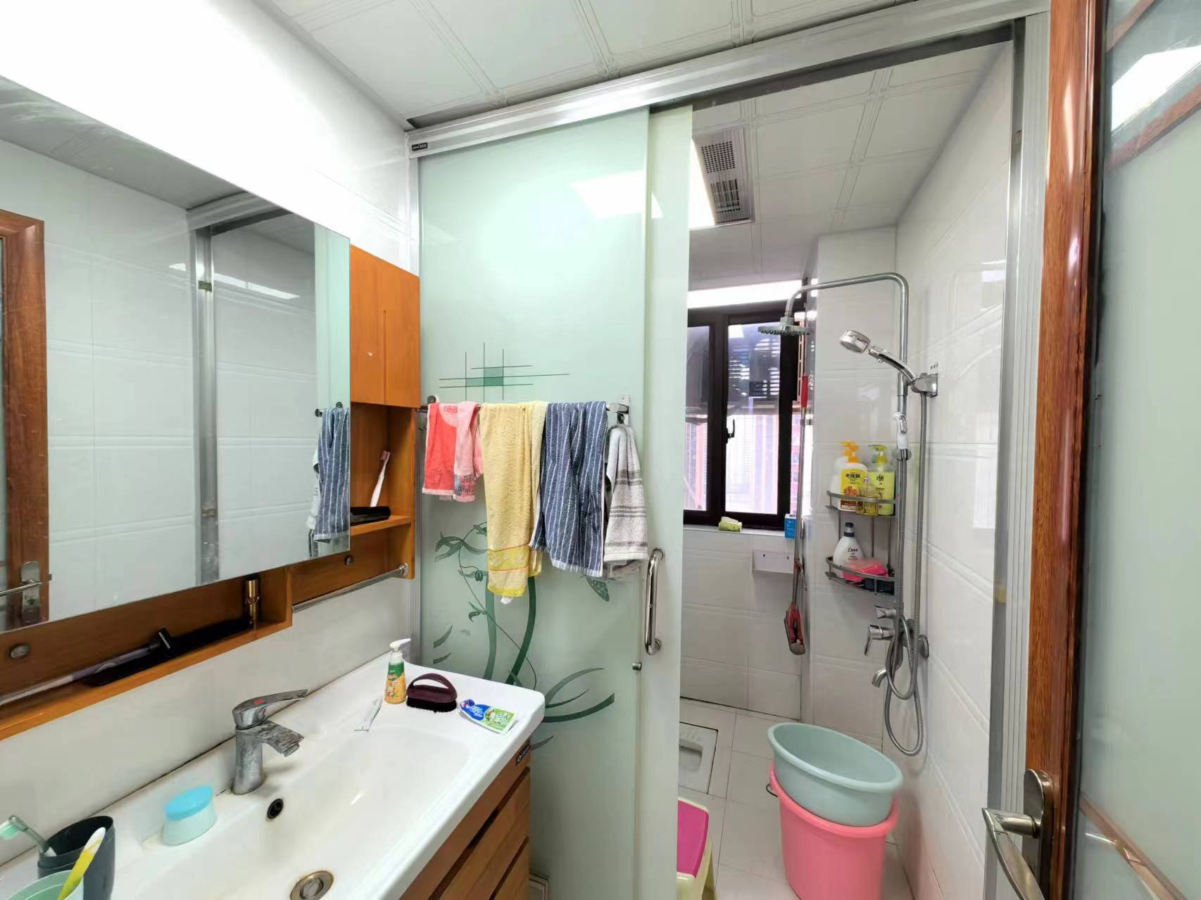 金轮翡翠名园 3室2厅2卫 100.0万 金轮翡翠名园 3室2厅2卫 100.0万室内图