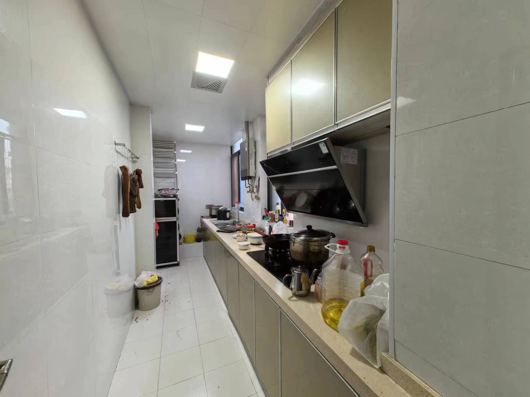 金轮翡翠名园 3室2厅2卫 100.0万 金轮翡翠名园 3室2厅2卫 100.0万室内图