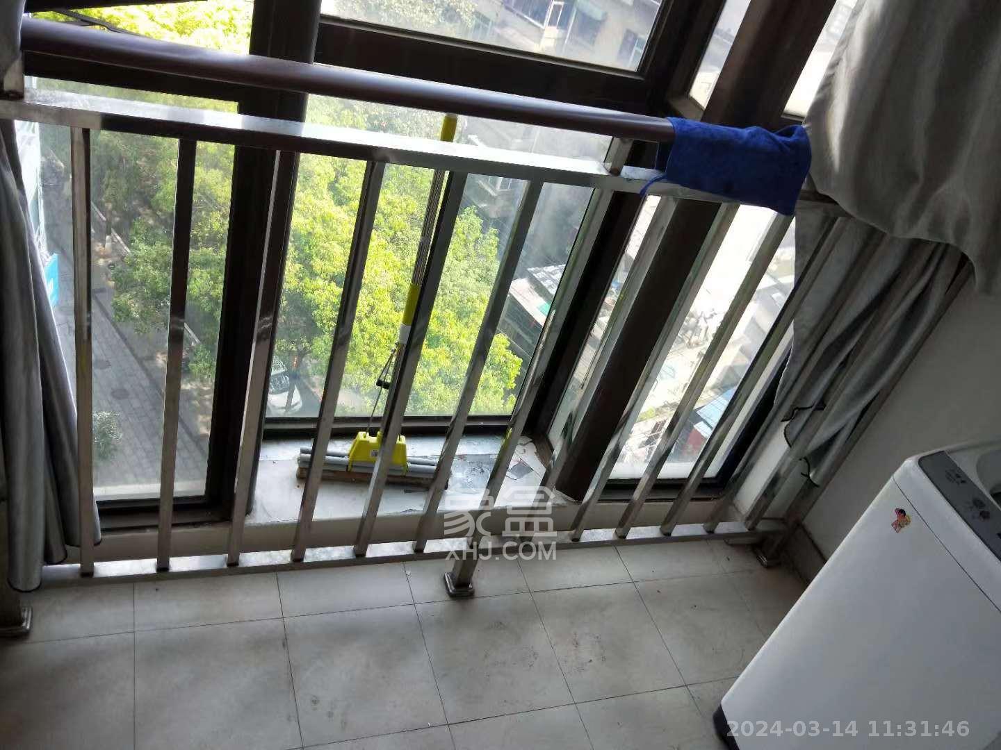 铂宫  1室1厅1卫   2200.00元/月室内图