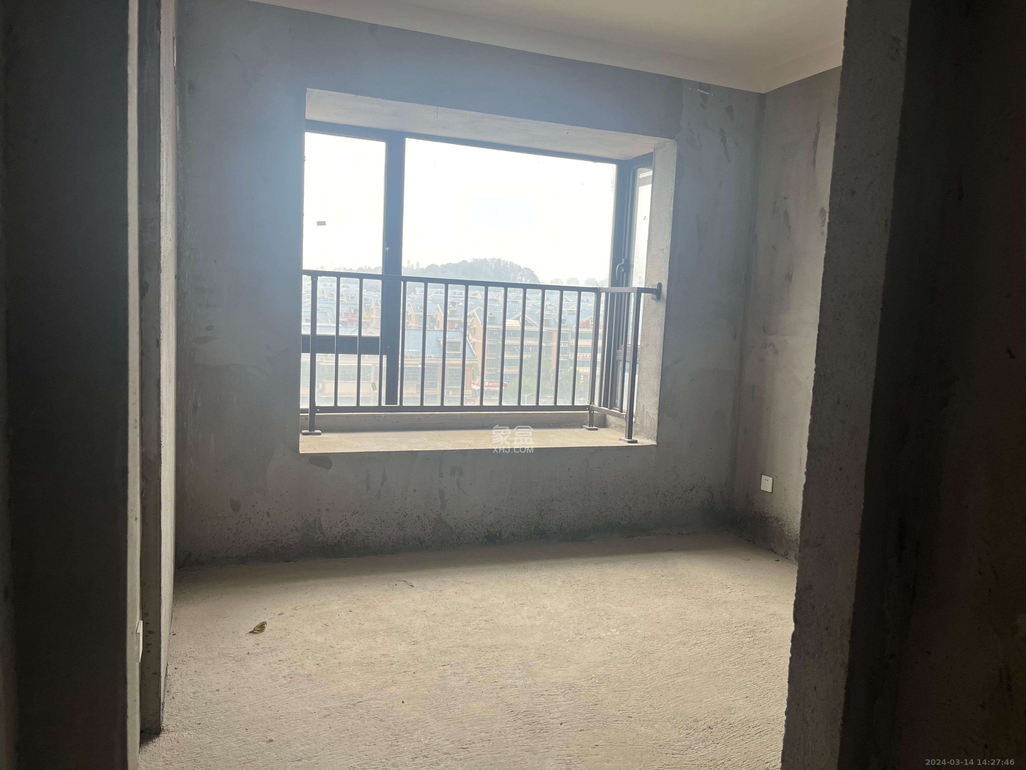 长房明宸府  4室2厅2卫   2200.00元/月室内图