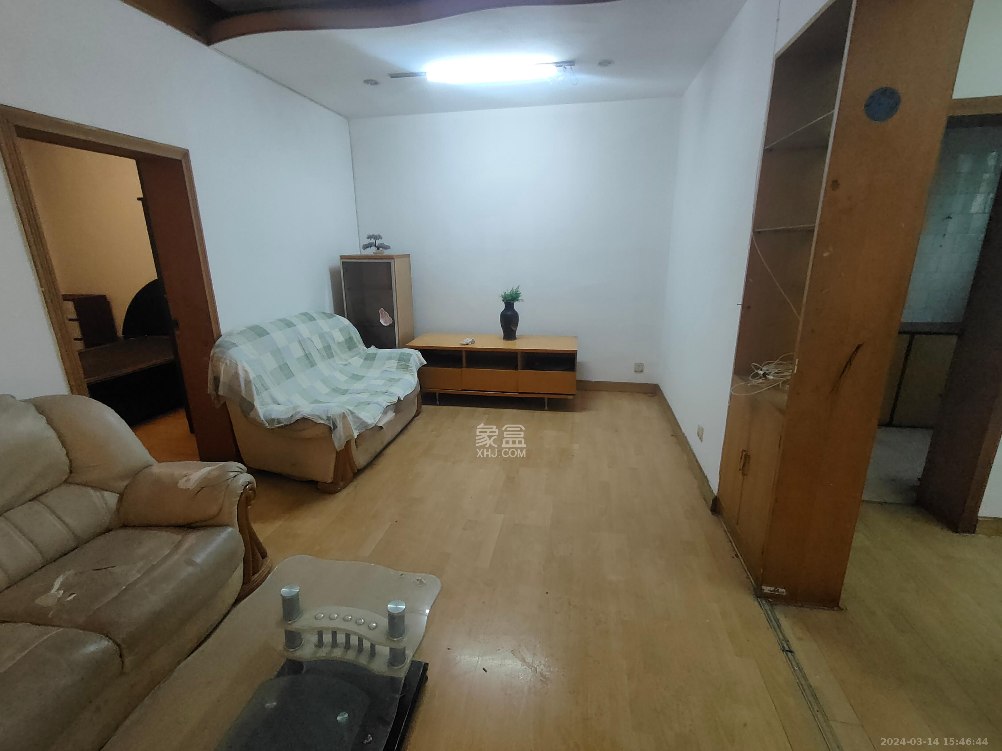 纬二路审计厅  3室2厅1卫   1800.00元/月室内图1