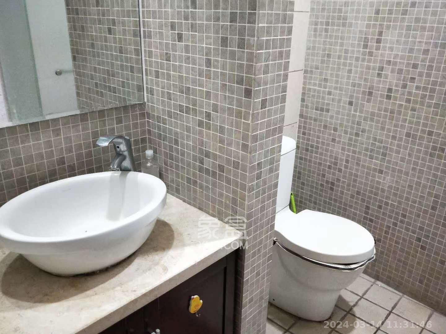铂宫  1室1厅1卫   2200.00元/月室内图