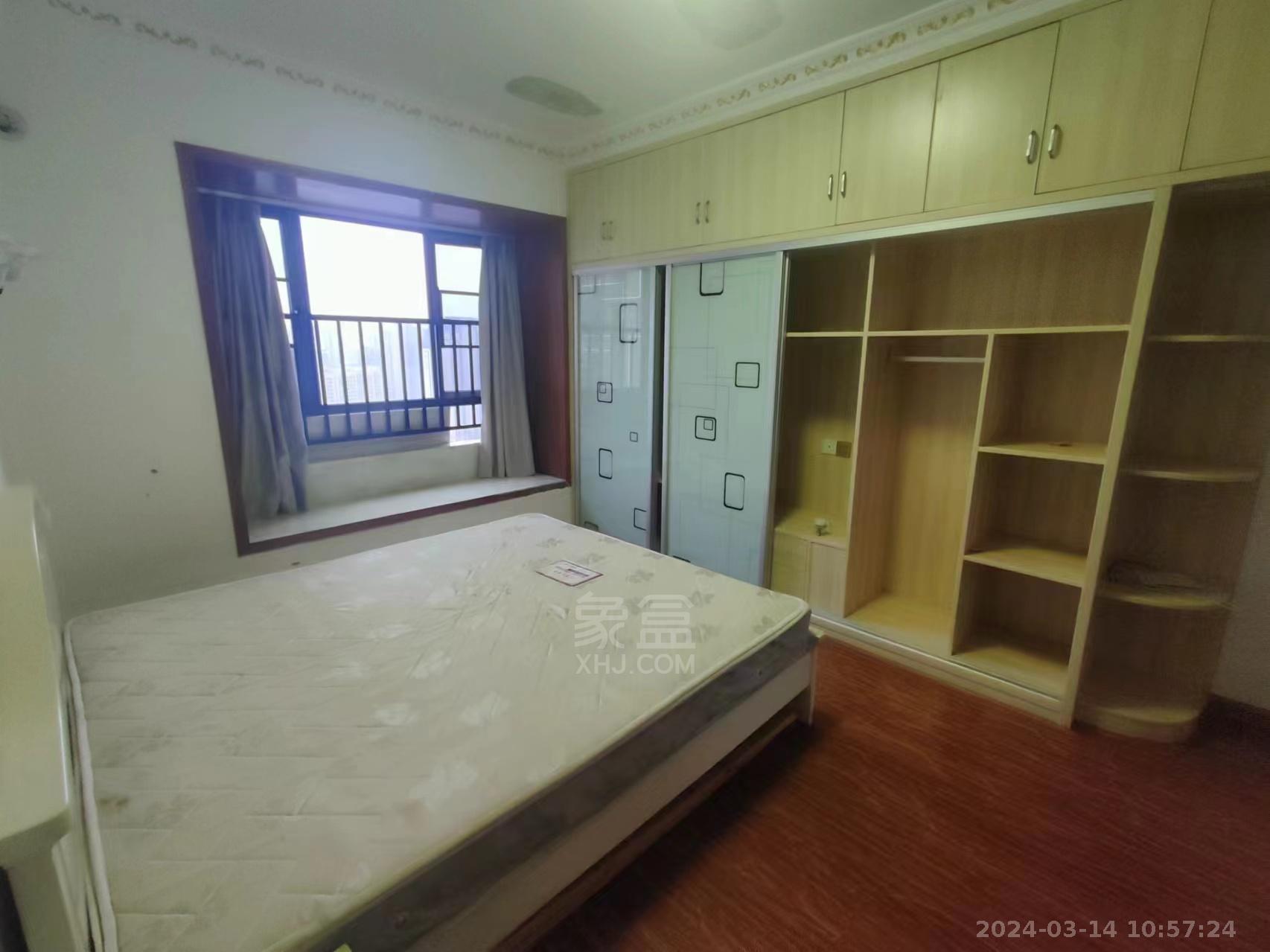 中建御山和苑  4室2厅2卫   2200.00元/月室内图